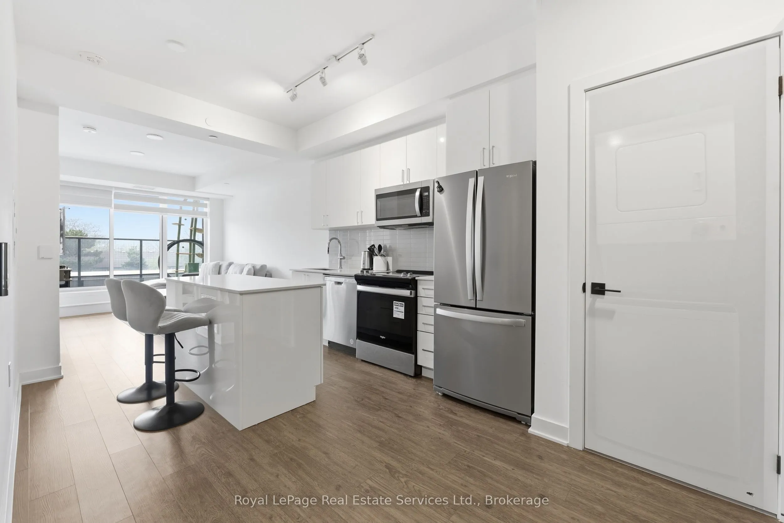 2782 Barton Street E #202