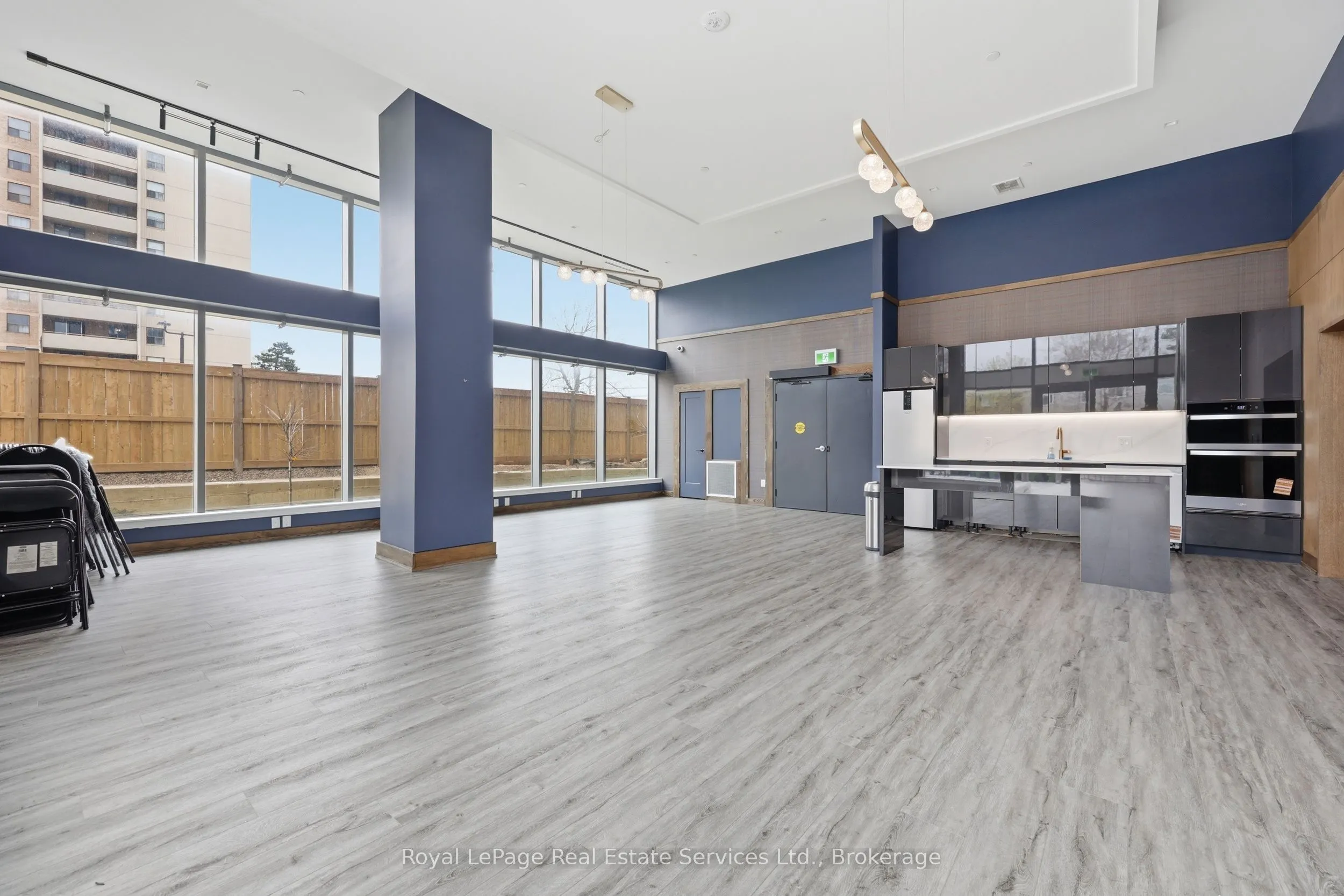 2782 Barton Street E #202