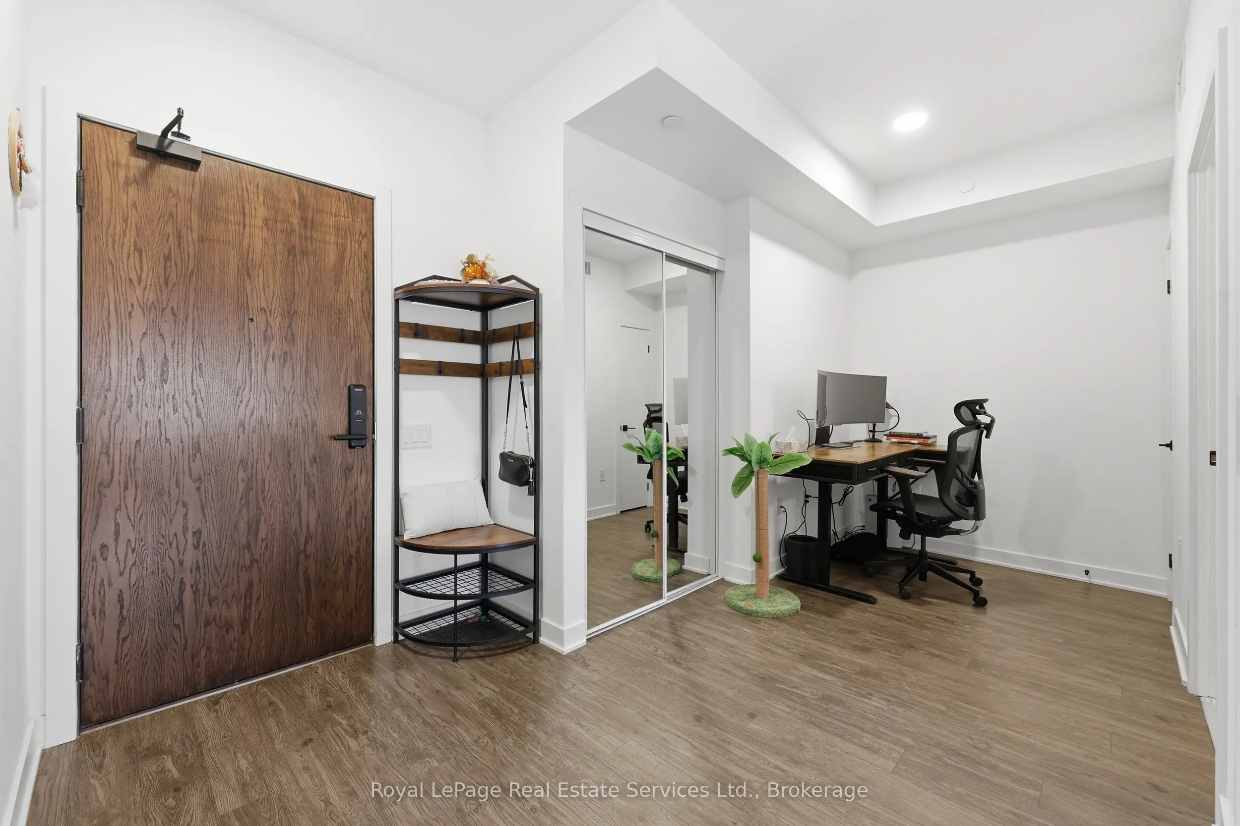 2782 Barton Street E #202