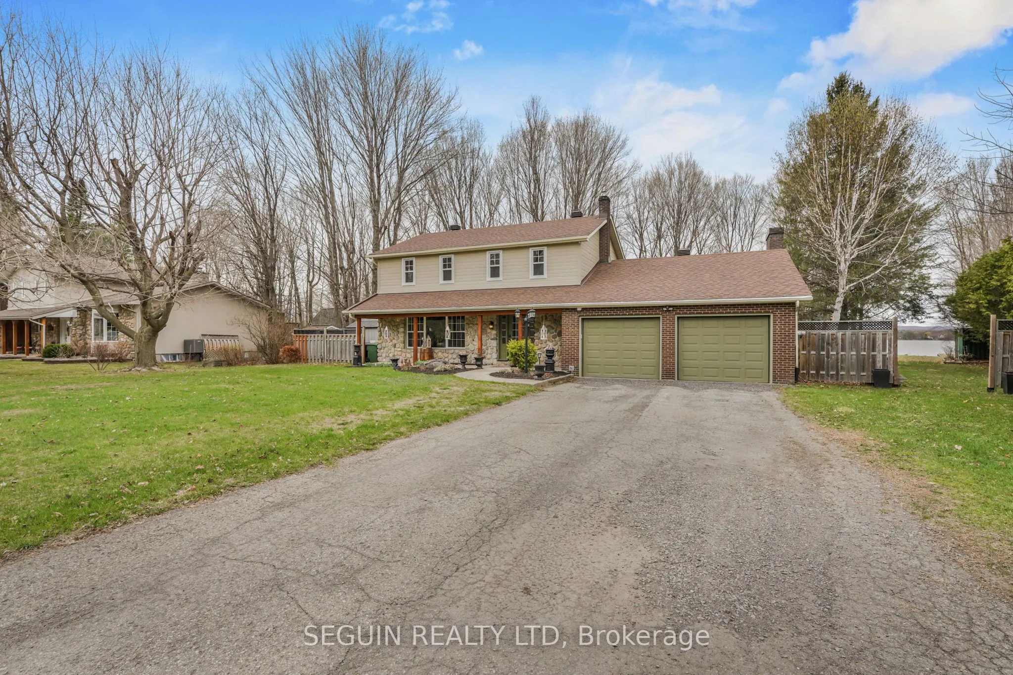 2865 Front Road