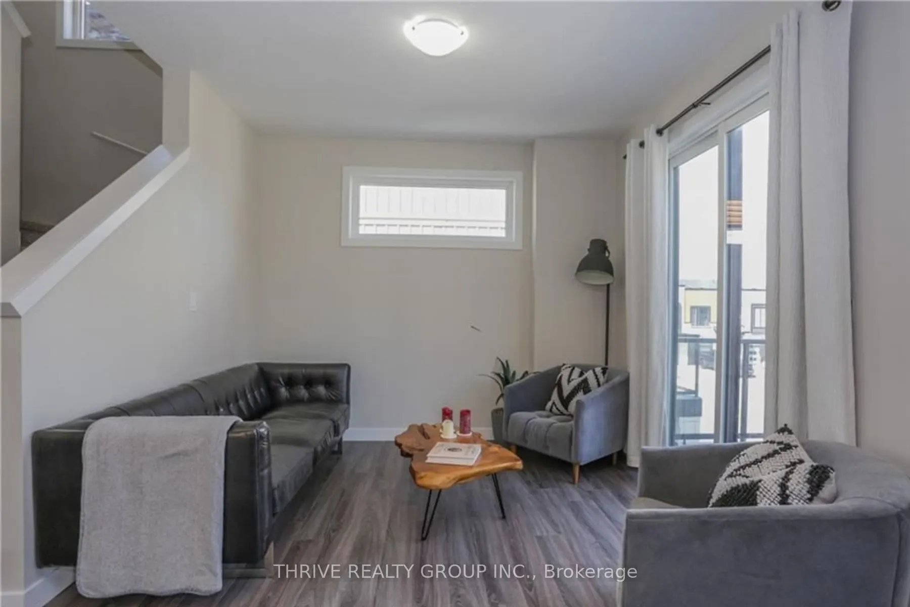 921 SARNIA Road