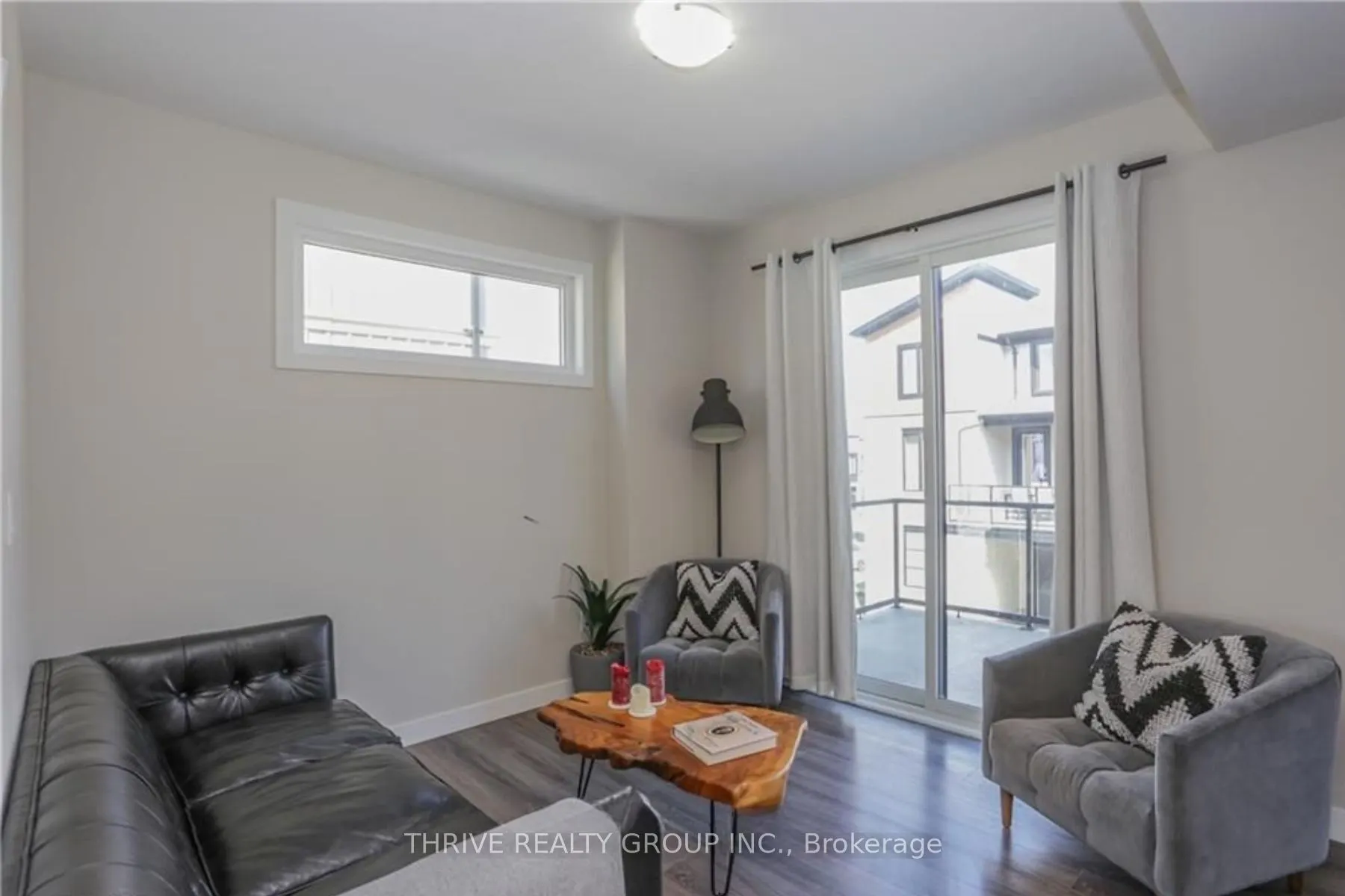 921 SARNIA Road