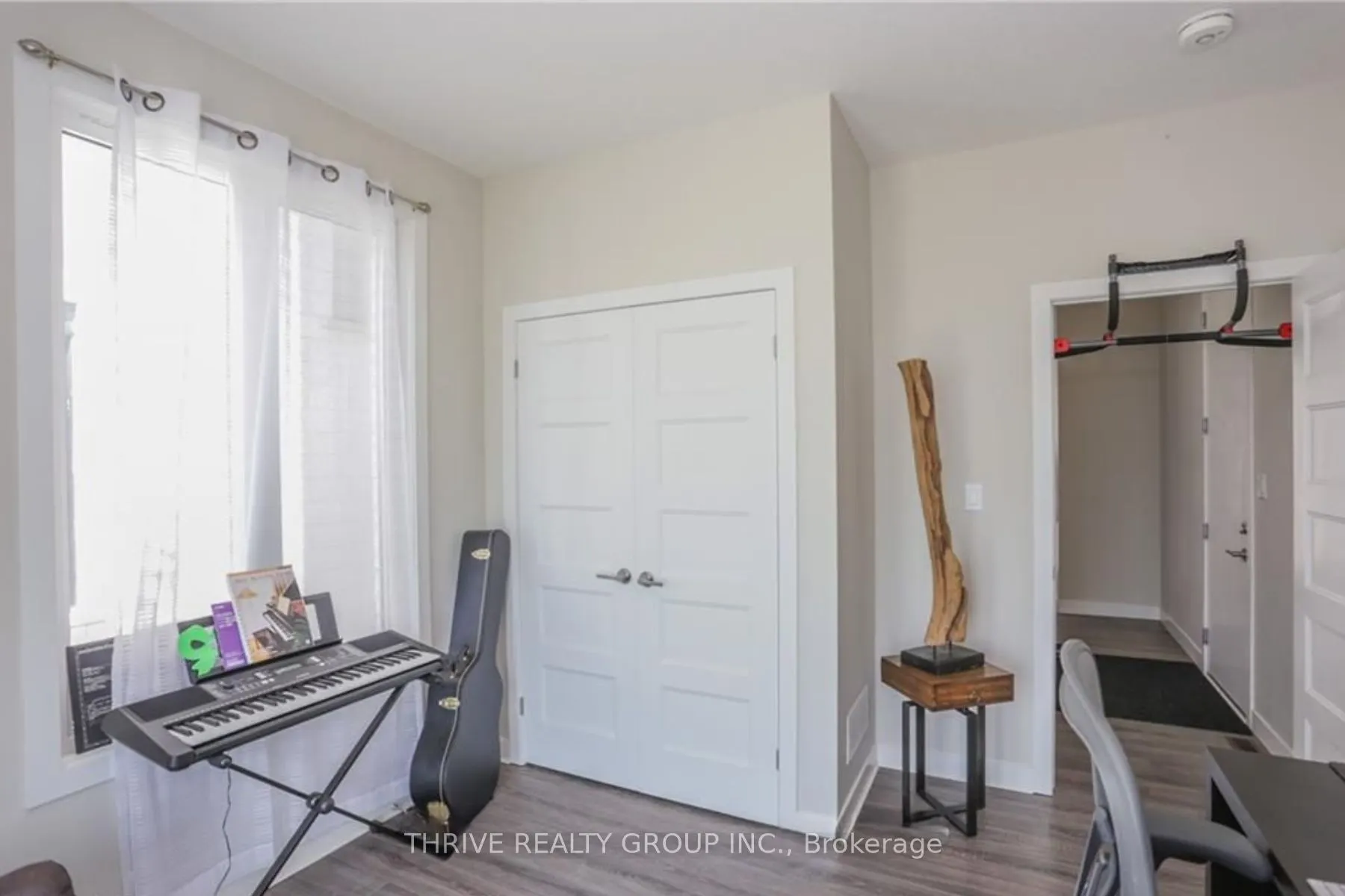 921 SARNIA Road