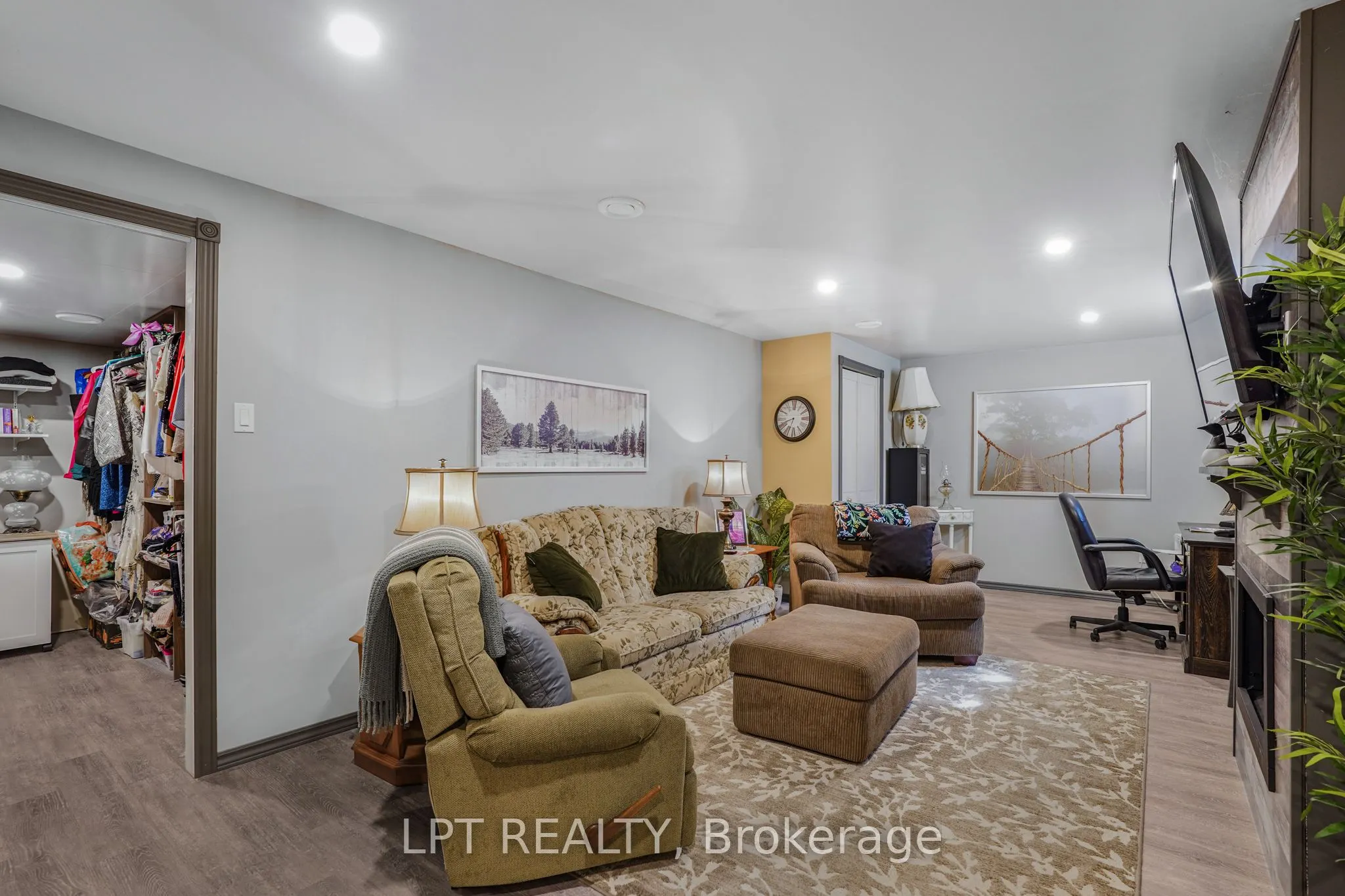8180 Gibbs Road