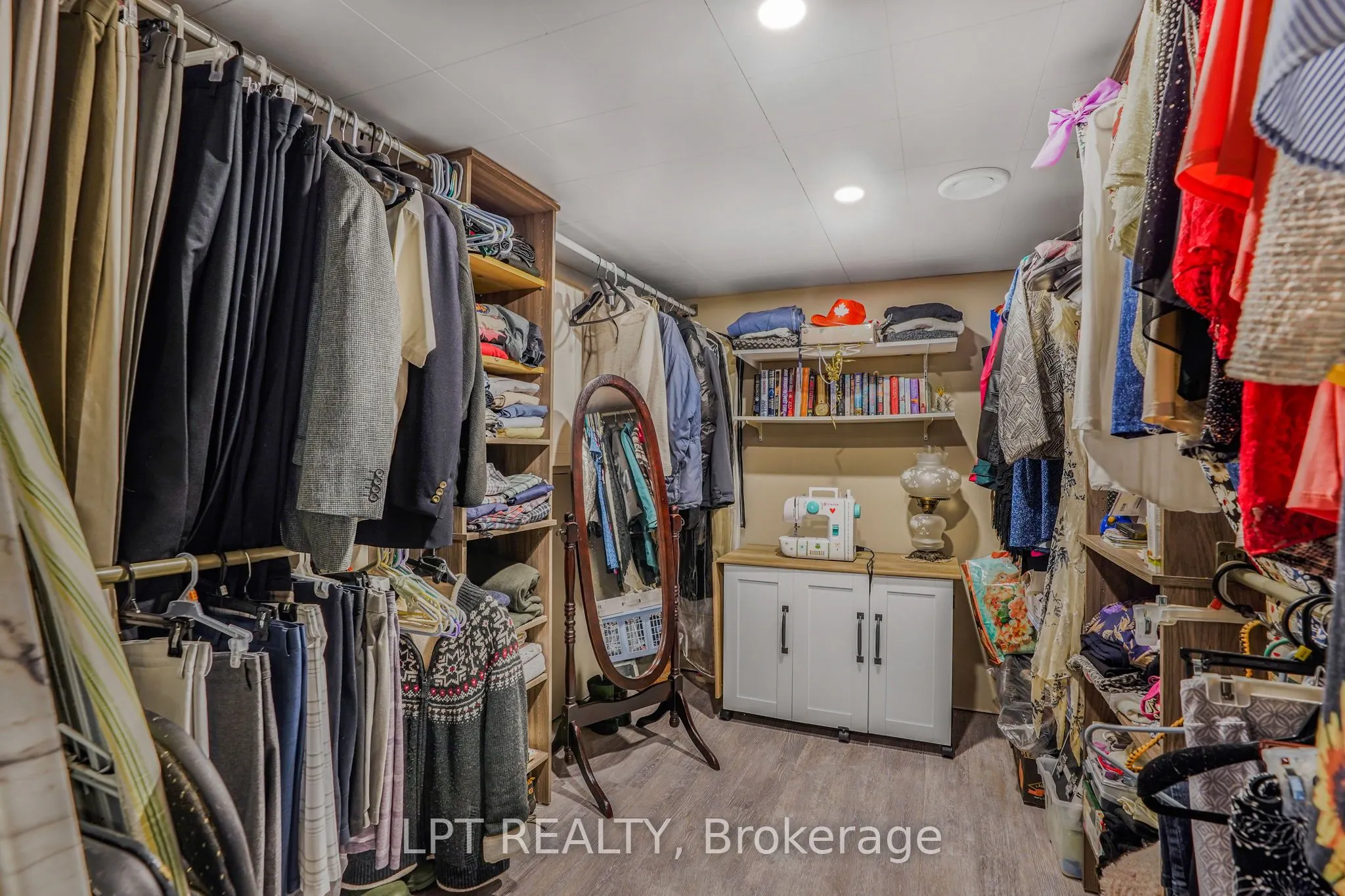8180 Gibbs Road