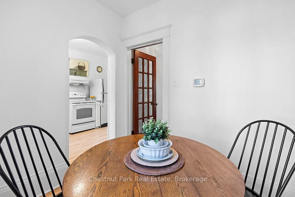 190 4th Street W