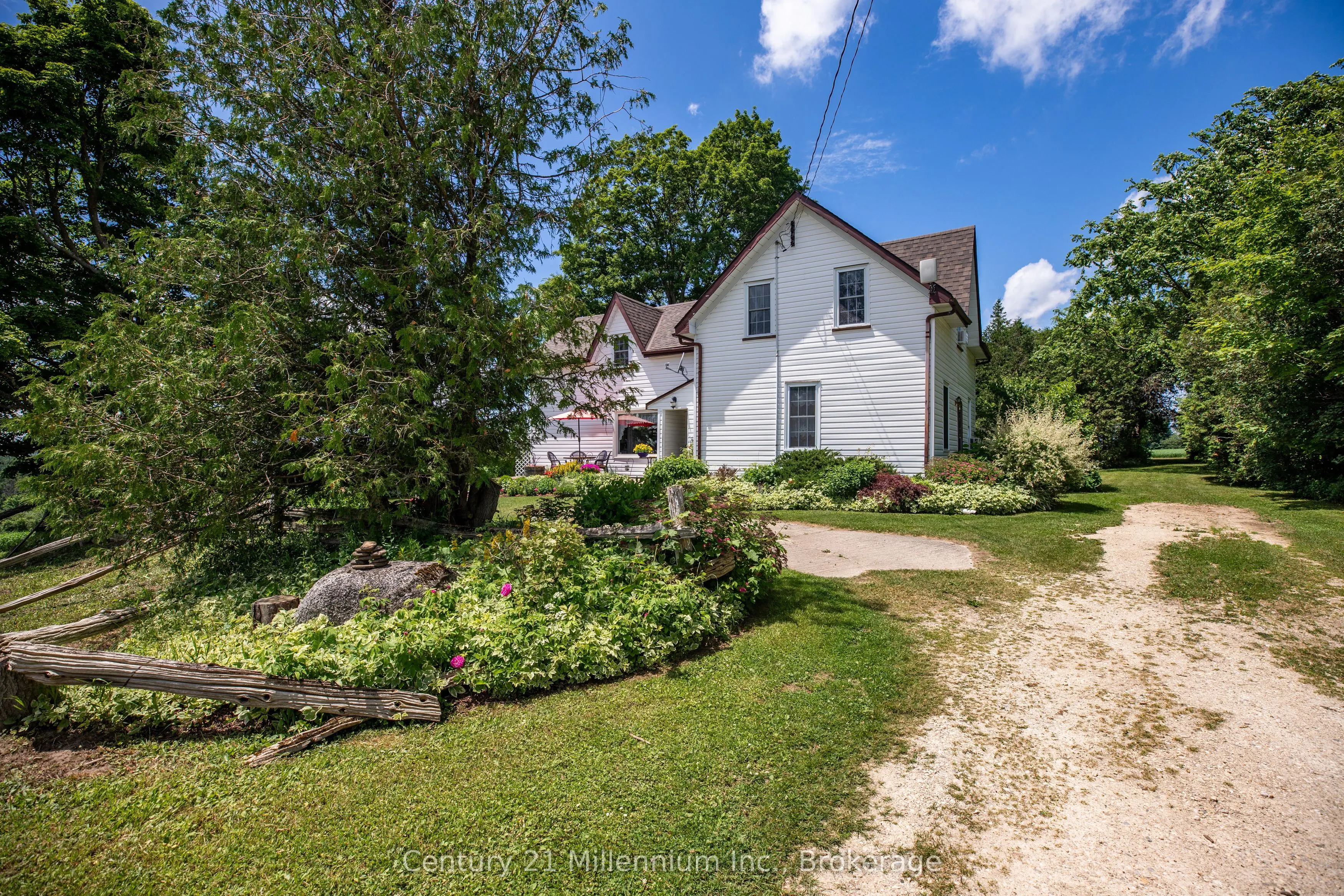 775678 Highway 10