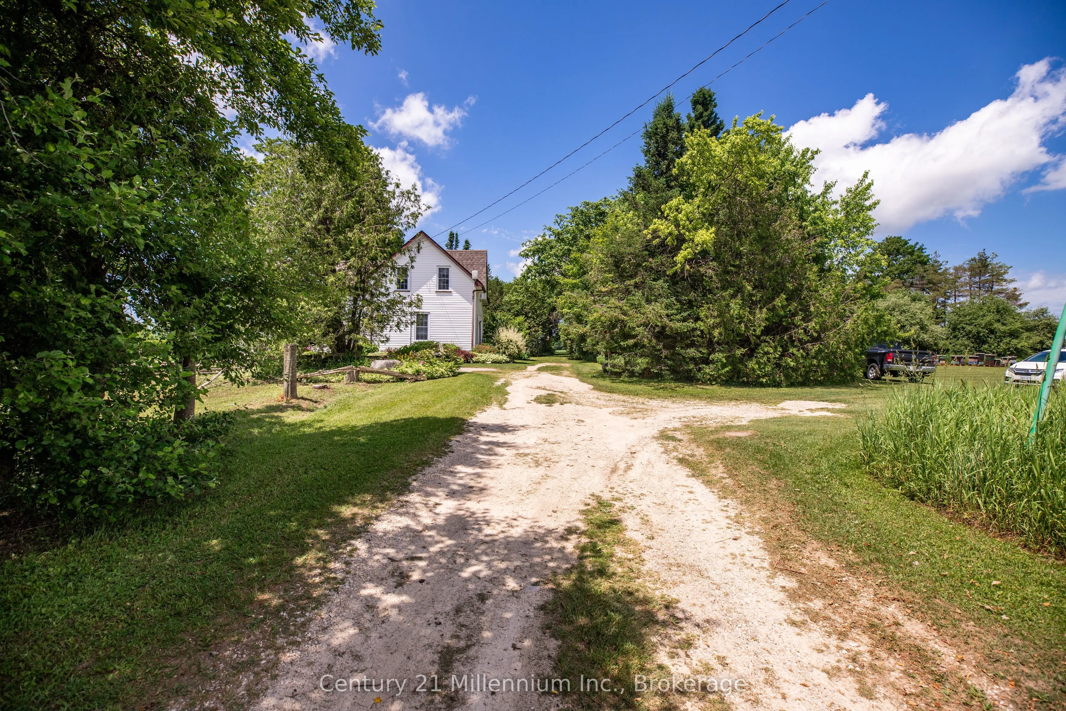 775678 Highway 10