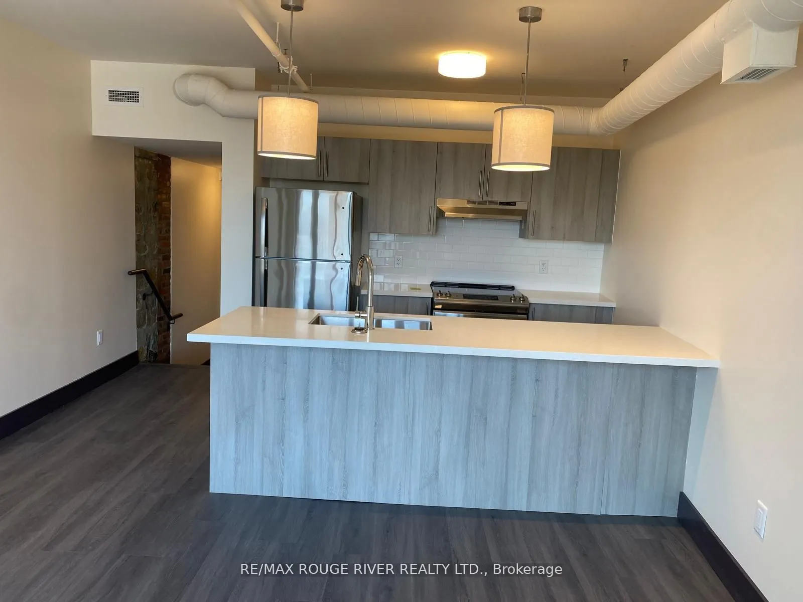 121 King Street E #408