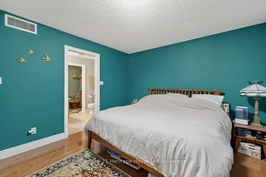 57 WENDY CALDER Place
