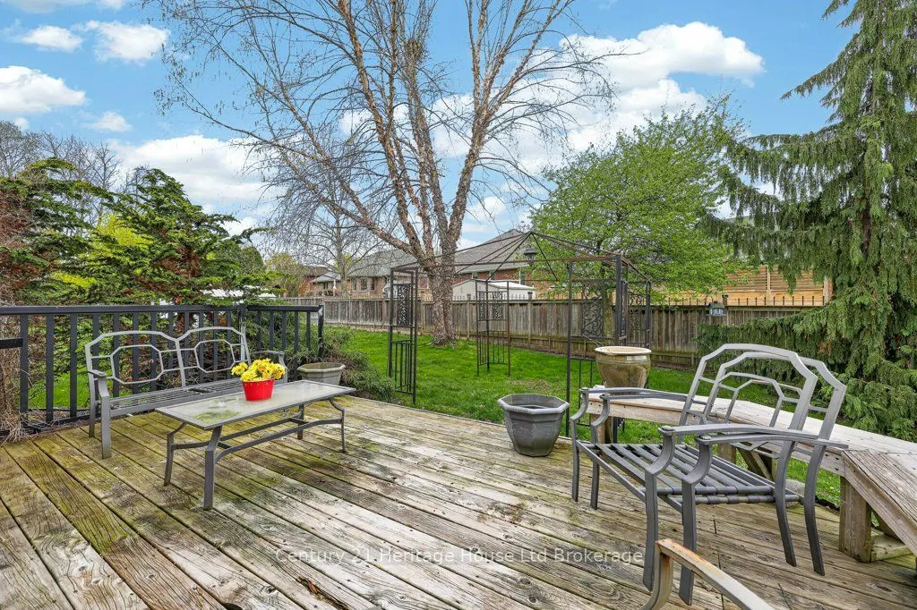 57 WENDY CALDER Place