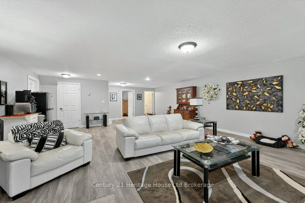 57 WENDY CALDER Place