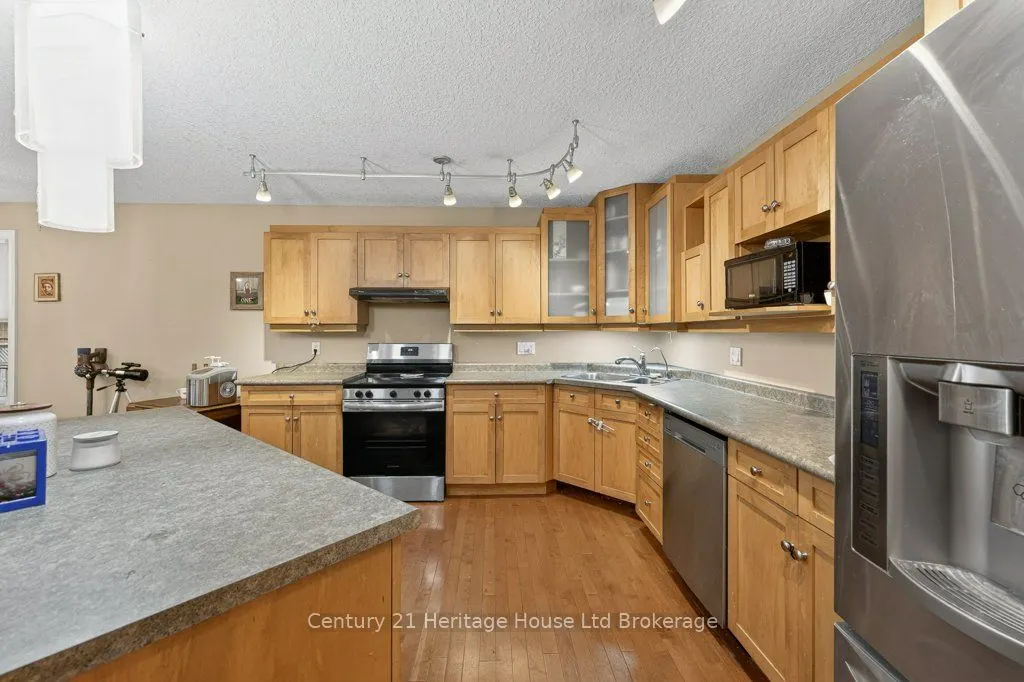 57 WENDY CALDER Place