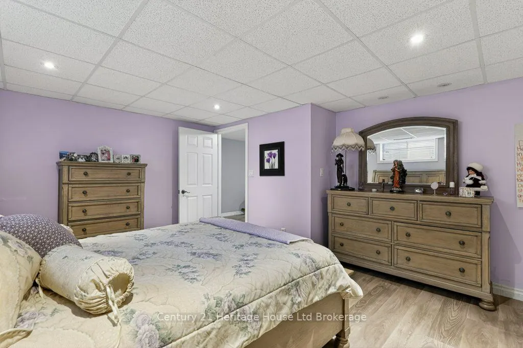 57 WENDY CALDER Place