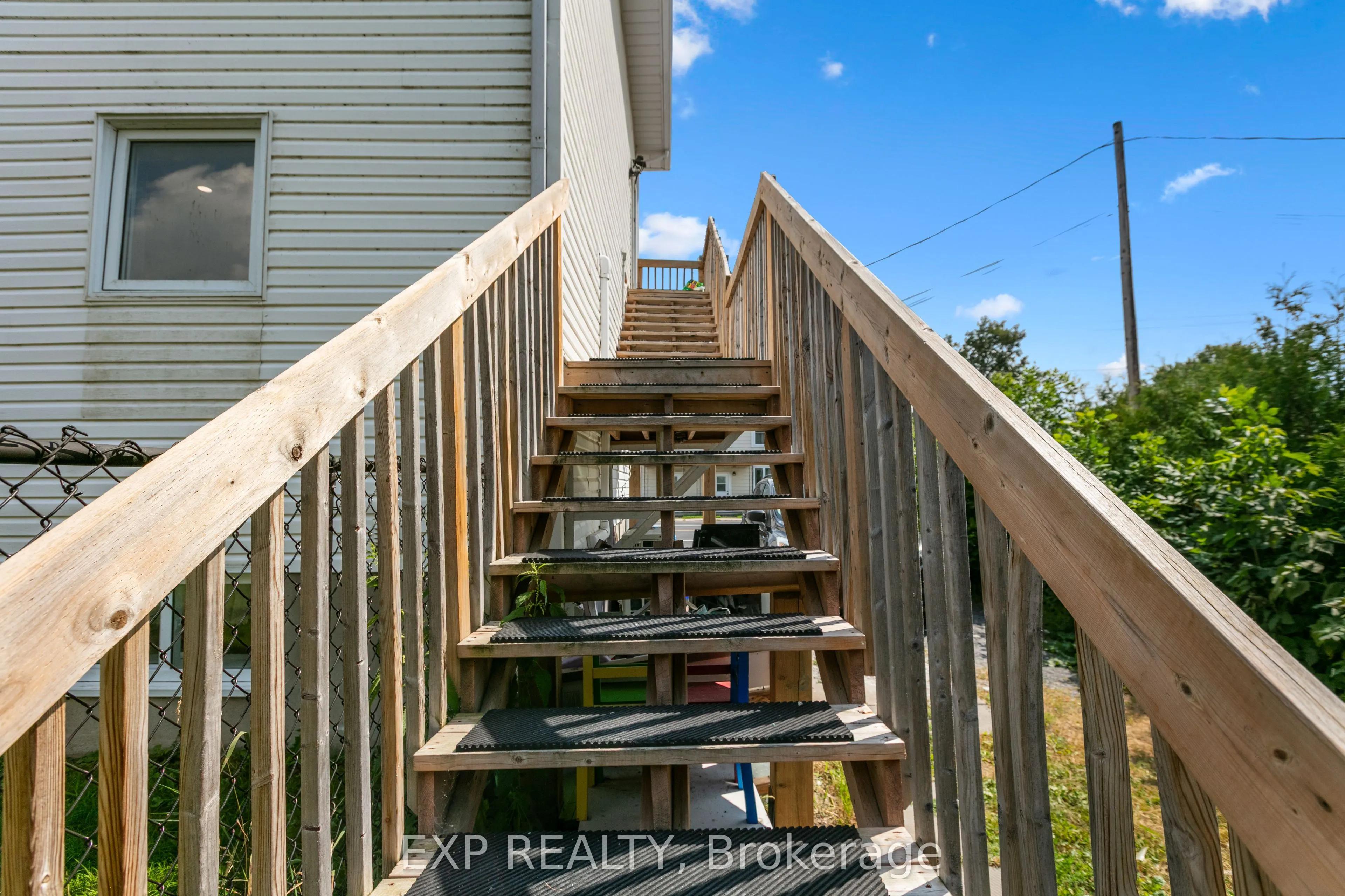 891 Lacroix Road