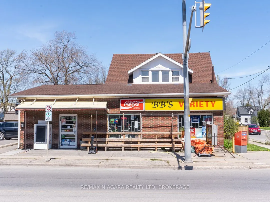 481 Main Street W