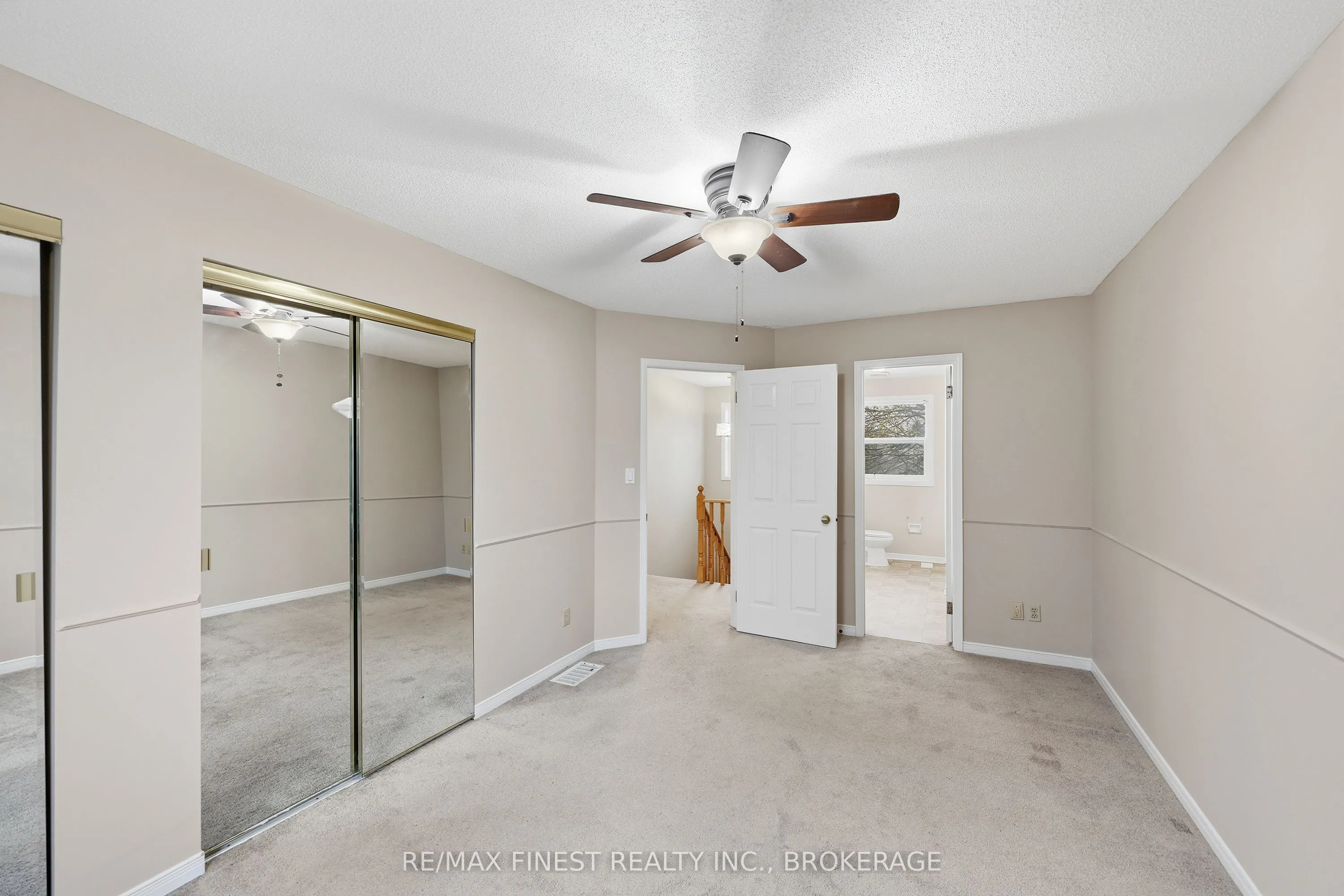 870 WALKER Court