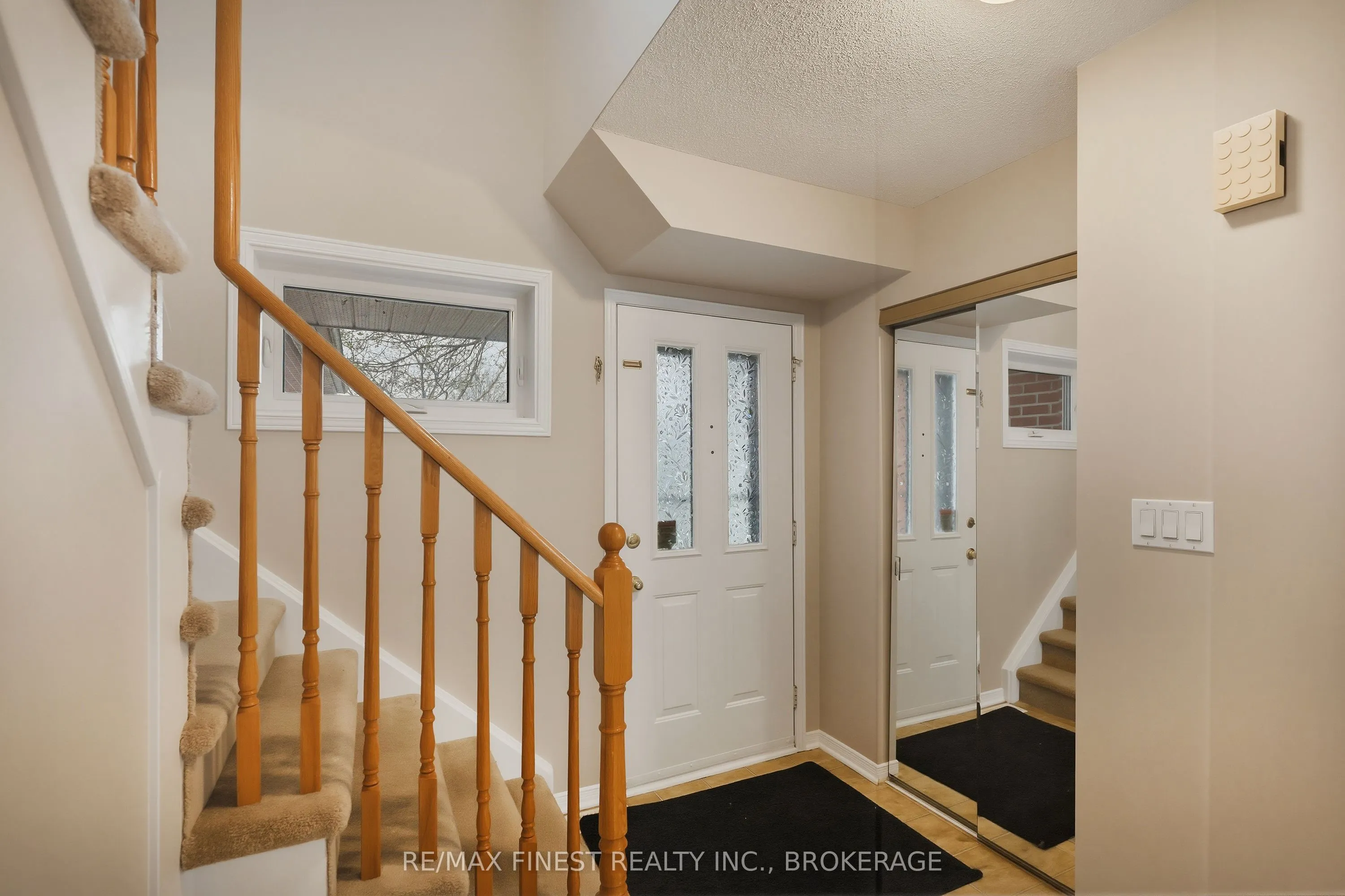 870 WALKER Court