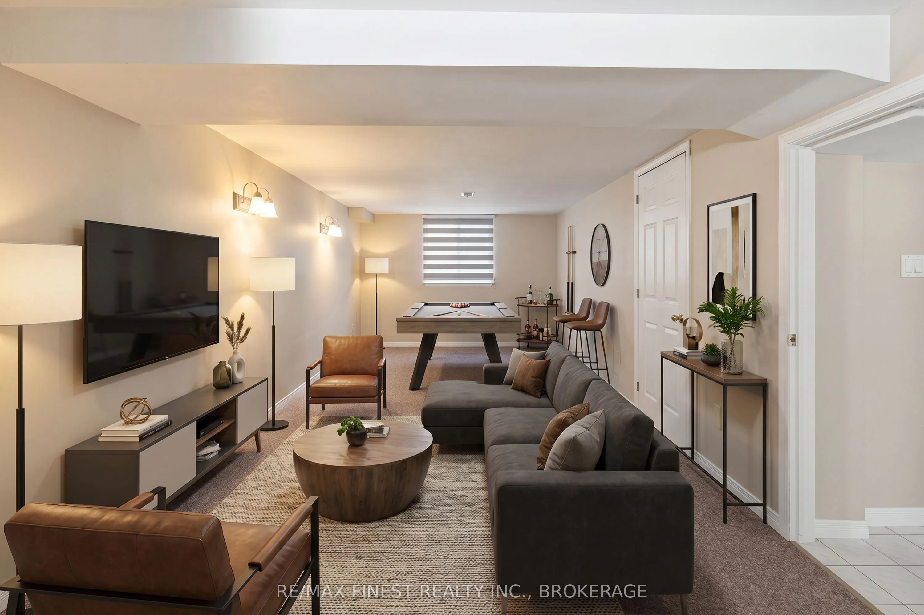 870 WALKER Court