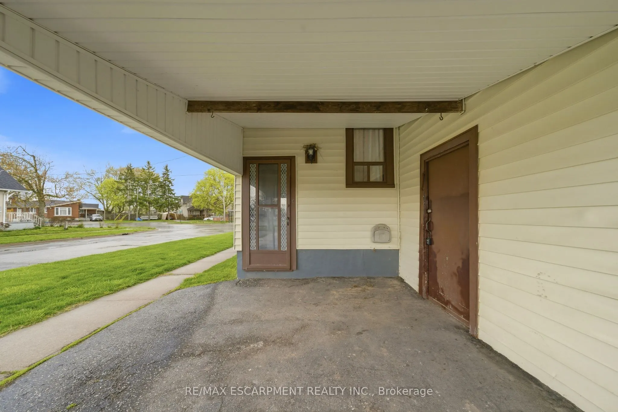 107 Broadway Street