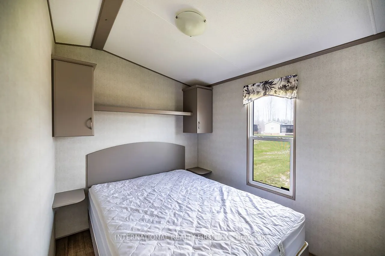 34 Glen Abbey #1235 Villiers Line