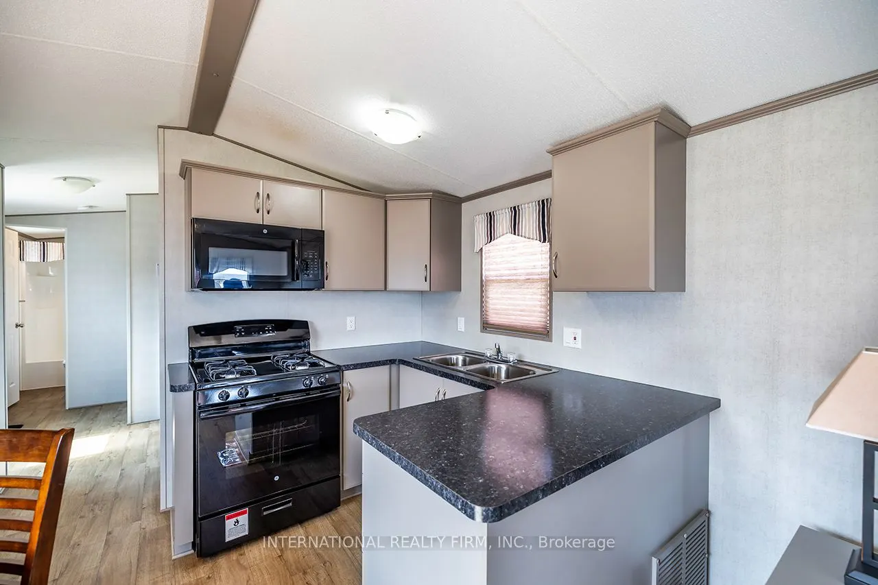 34 Glen Abbey #1235 Villiers Line