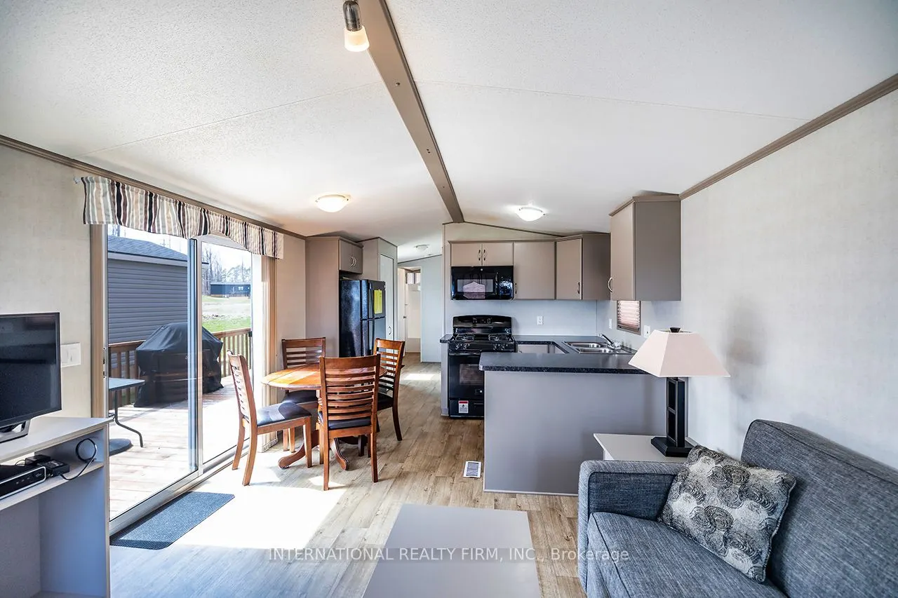 34 Glen Abbey #1235 Villiers Line