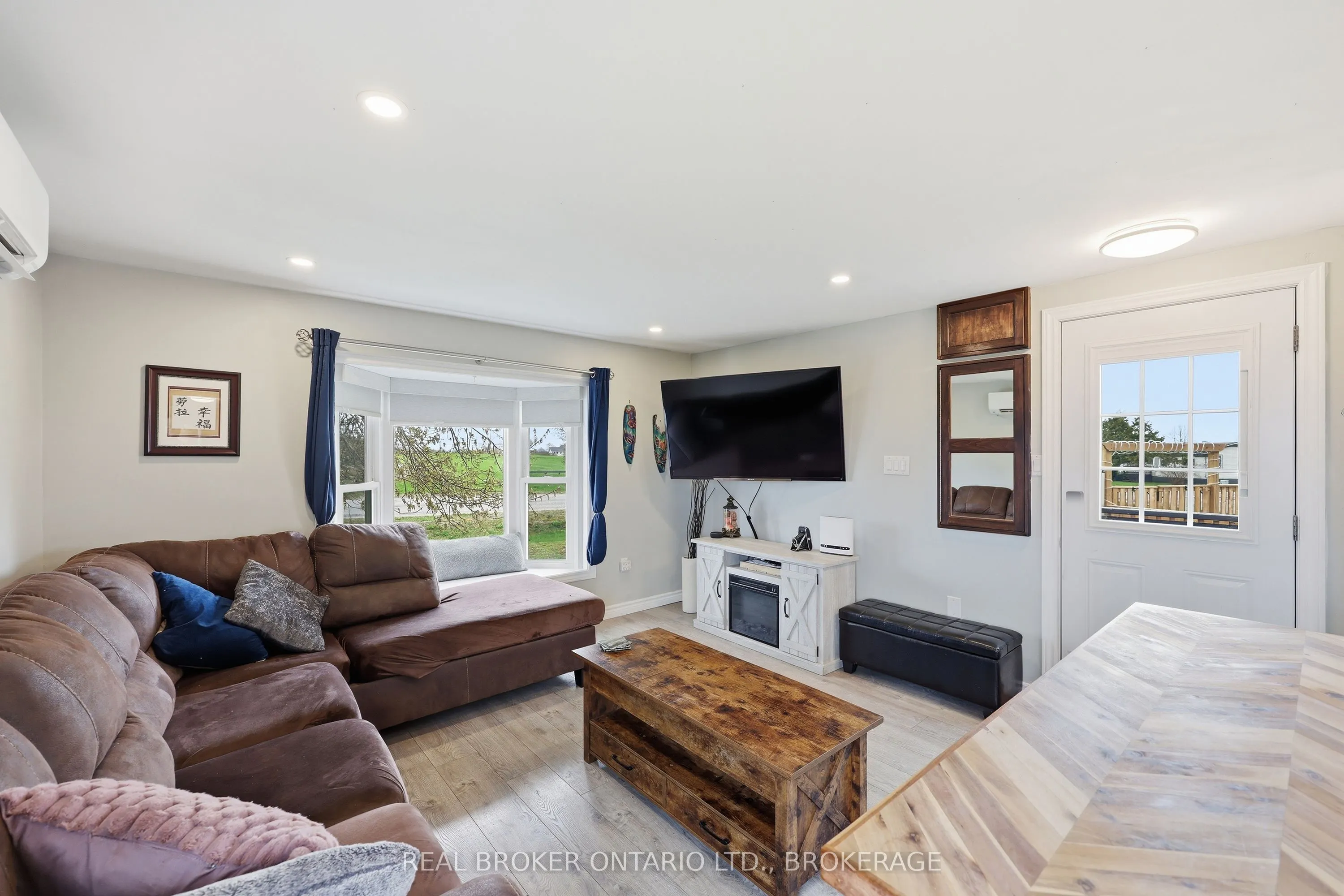 11 HERMES Drive
