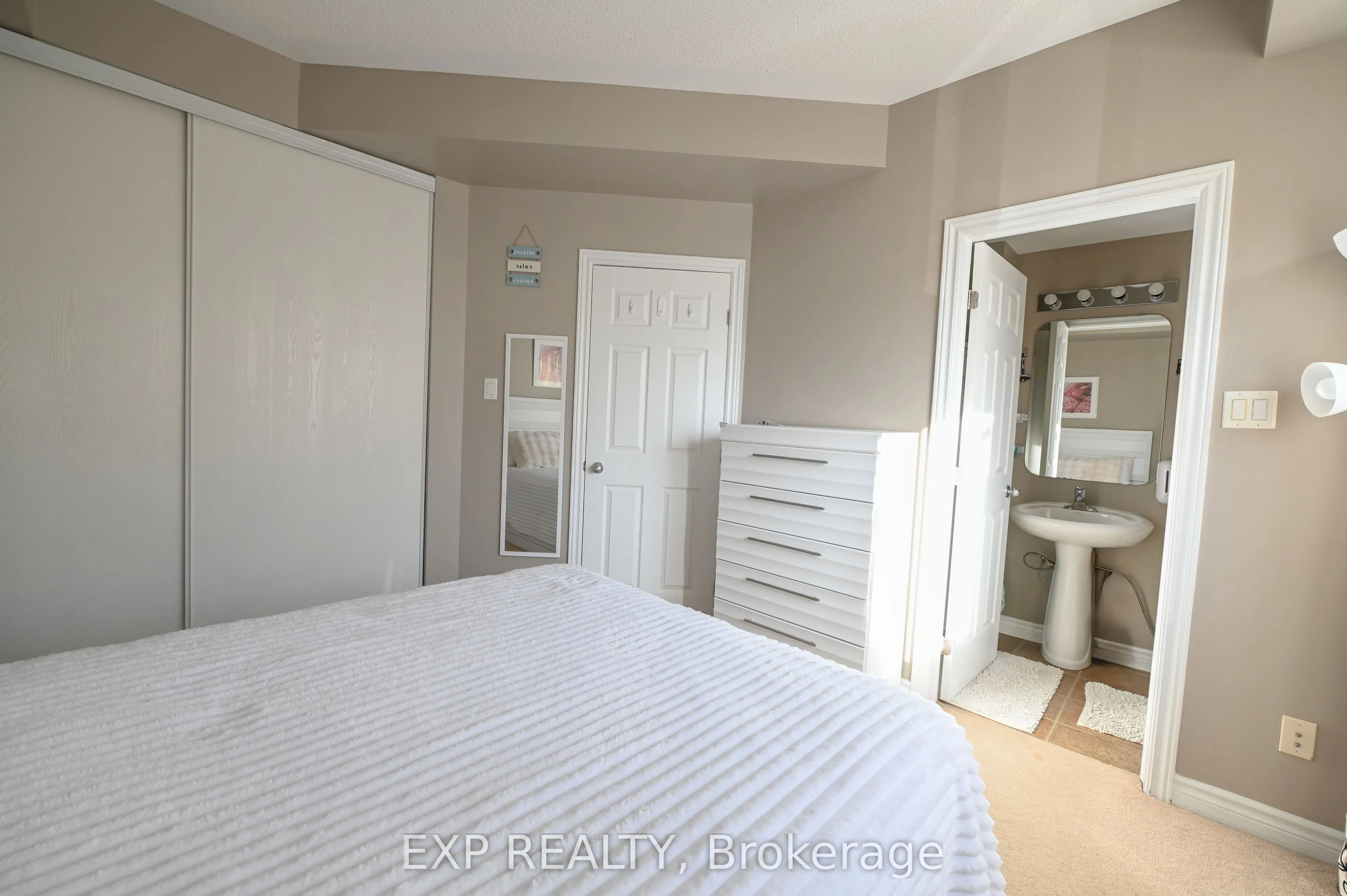 1113 STITTSVILLE MAIN Street N #G