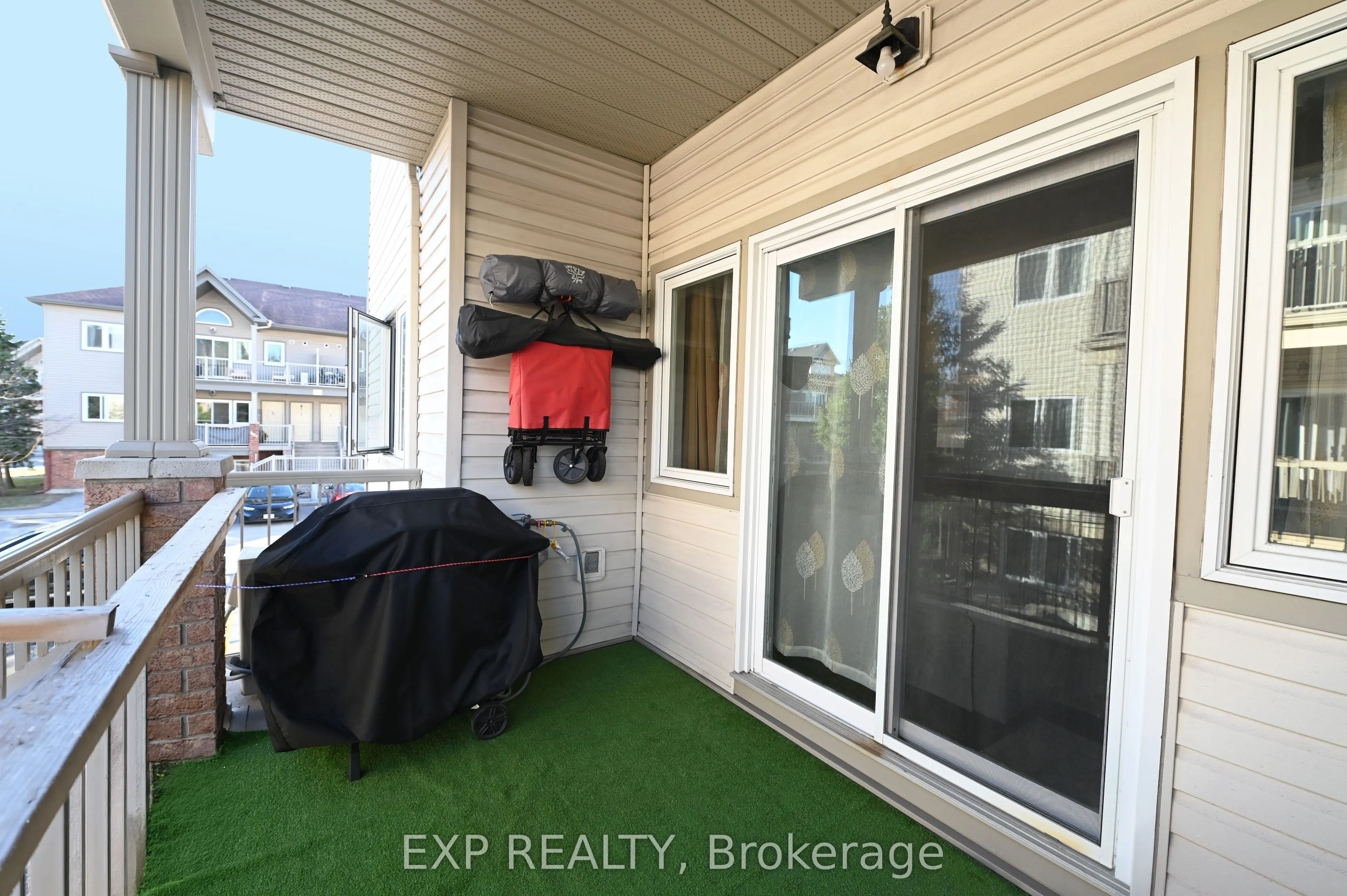 1113 STITTSVILLE MAIN Street N #G