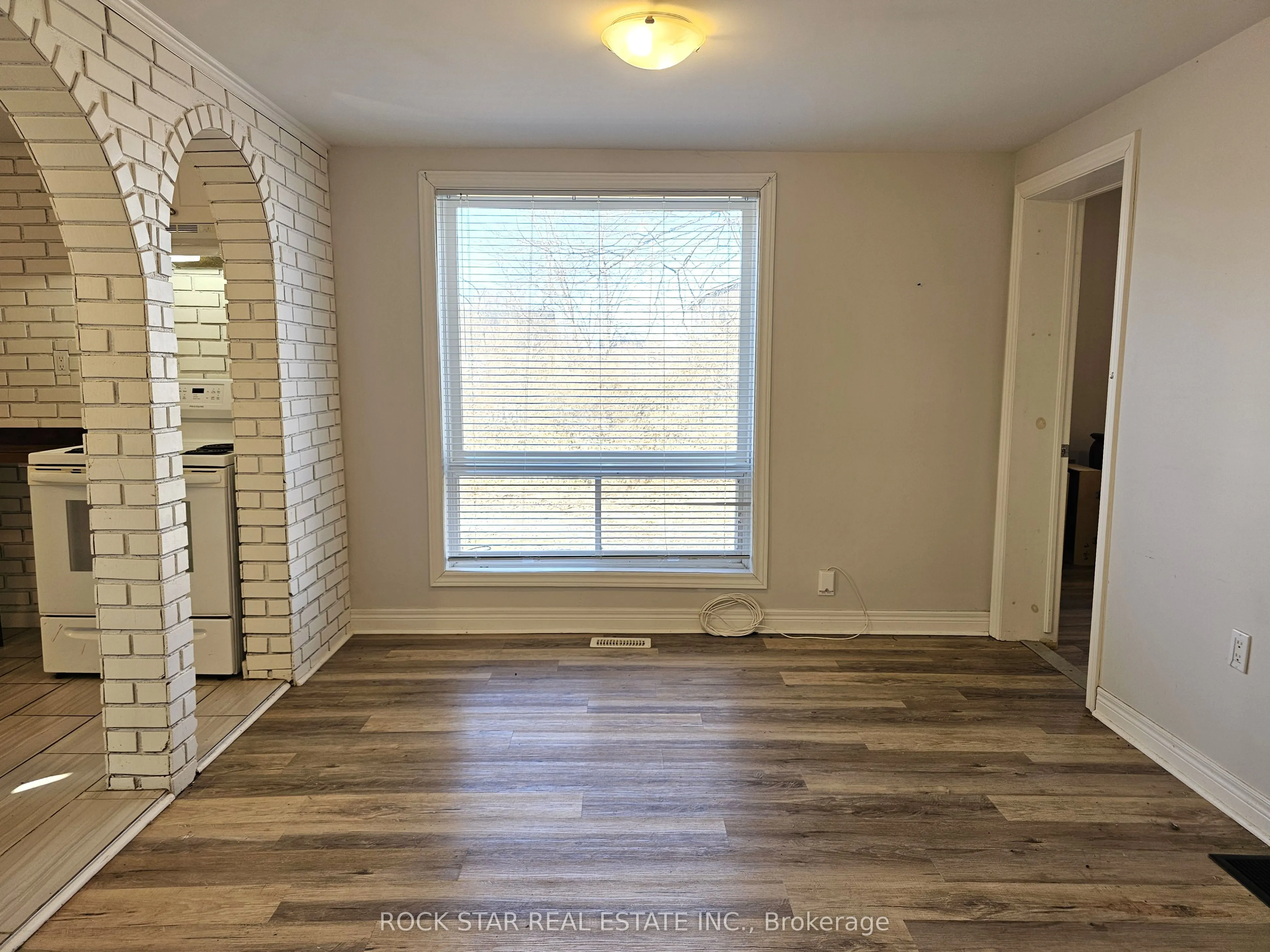 292 Fares Street