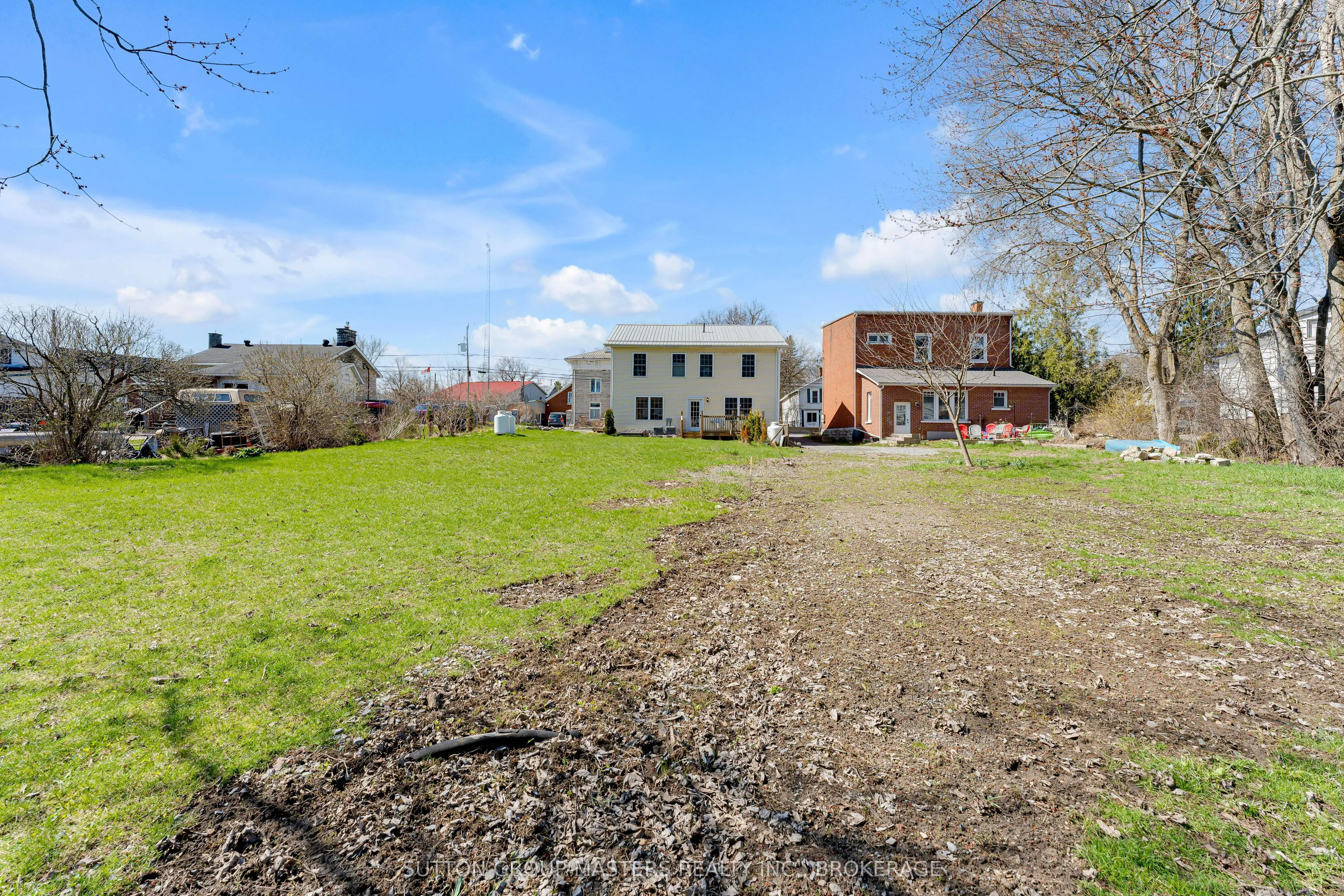 2829-2831 County Rd 6 Road