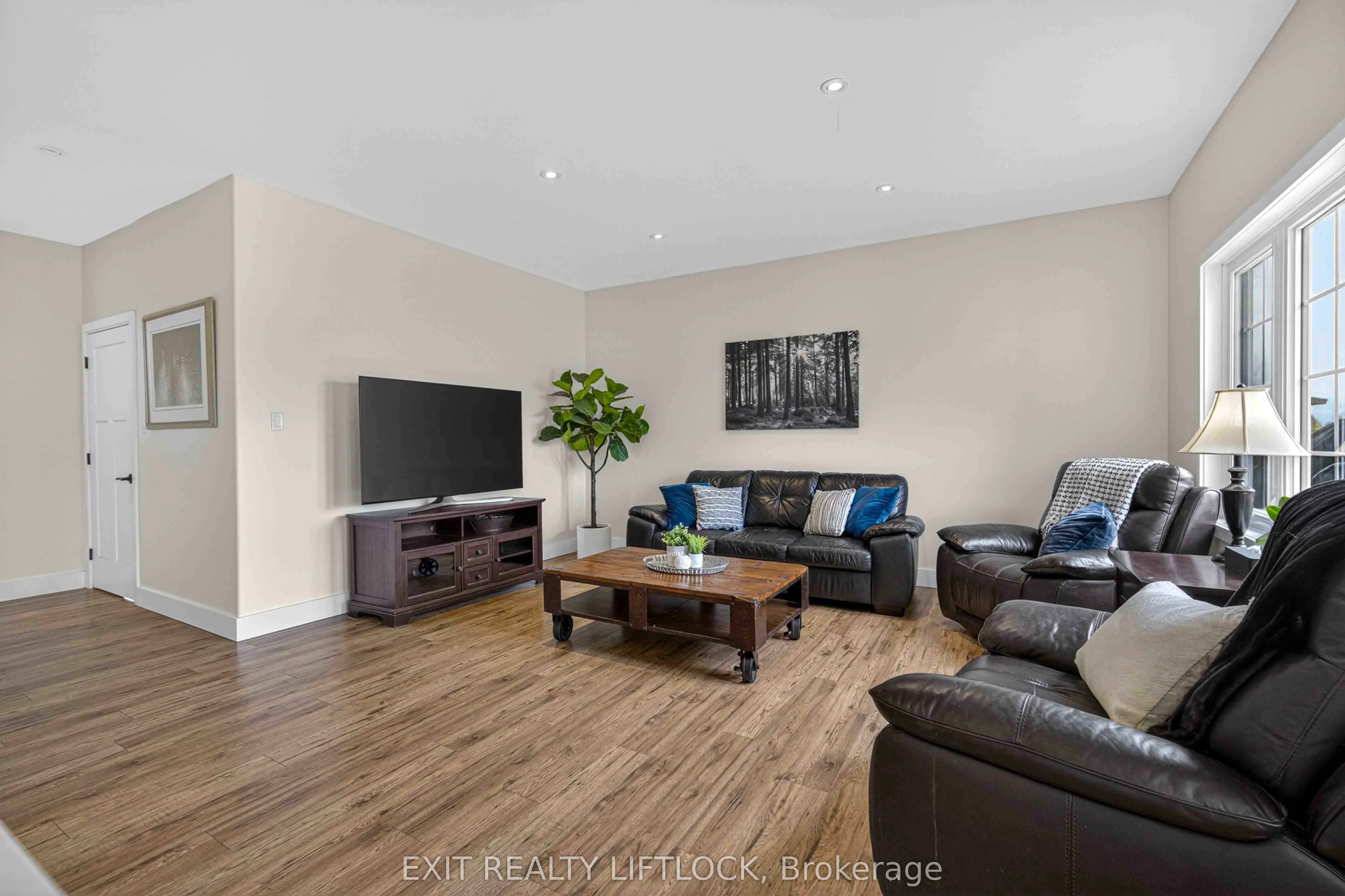 1479 Webster Road