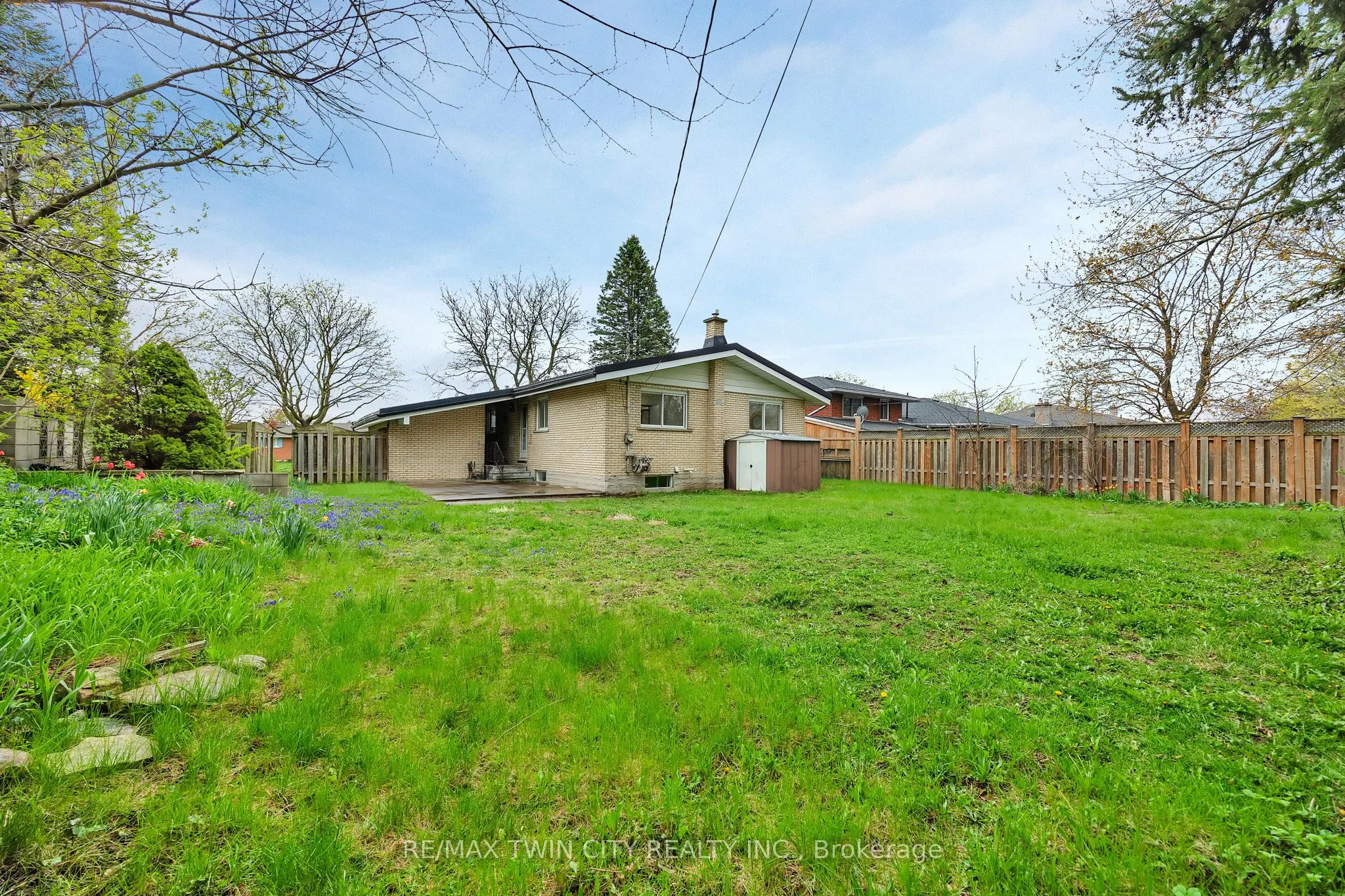 246 Hillcrest Road