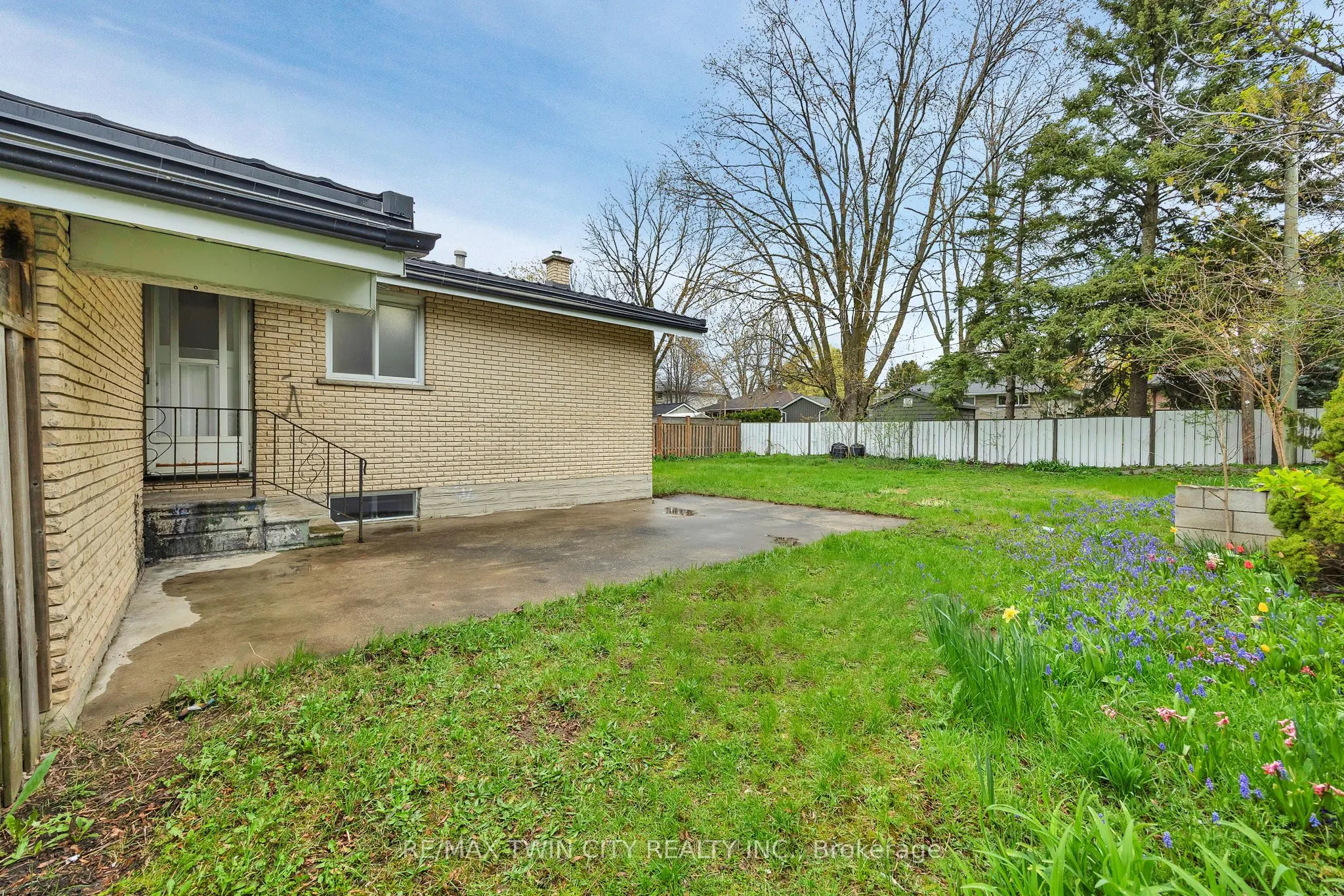 246 Hillcrest Road