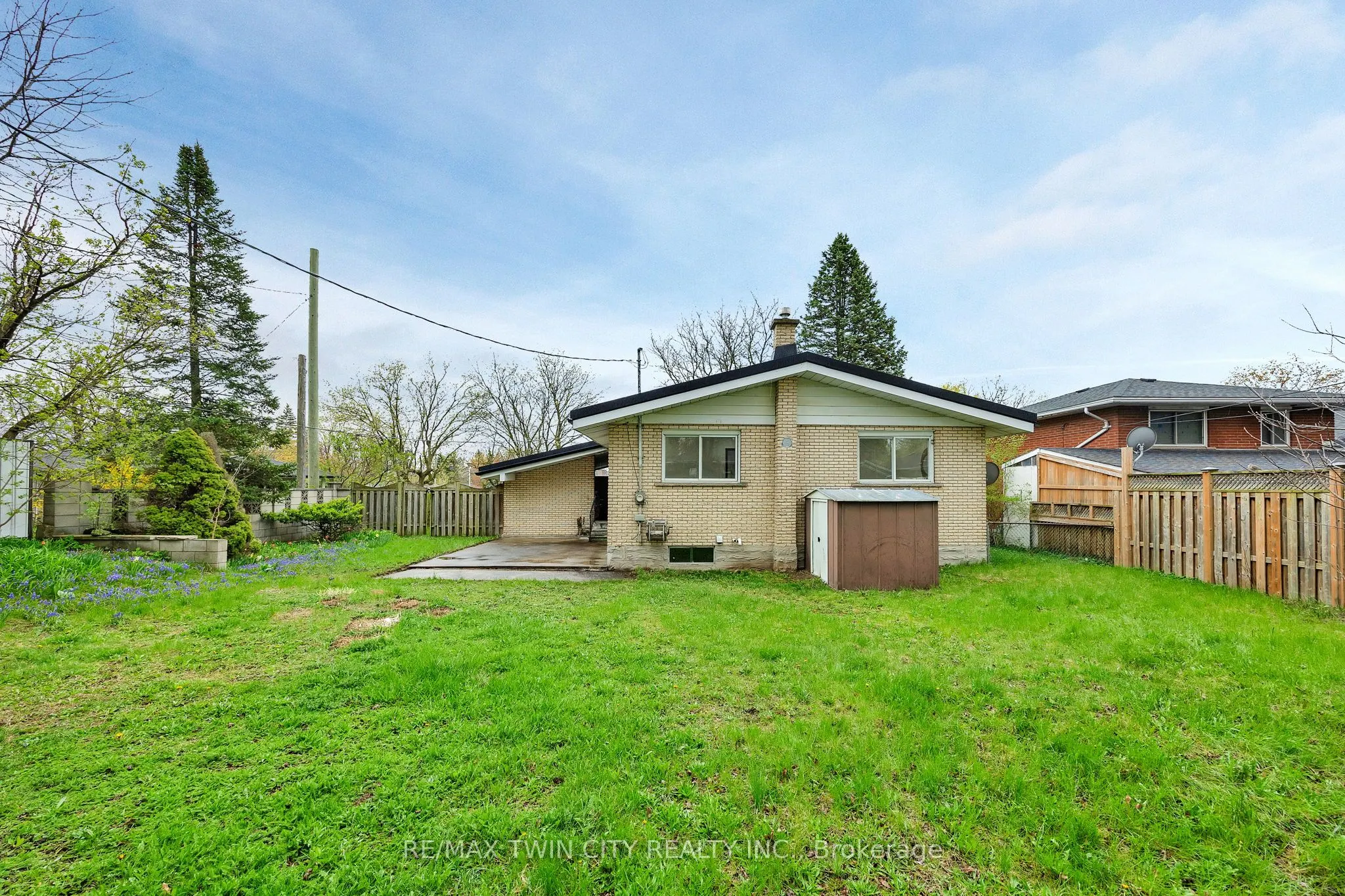 246 Hillcrest Road