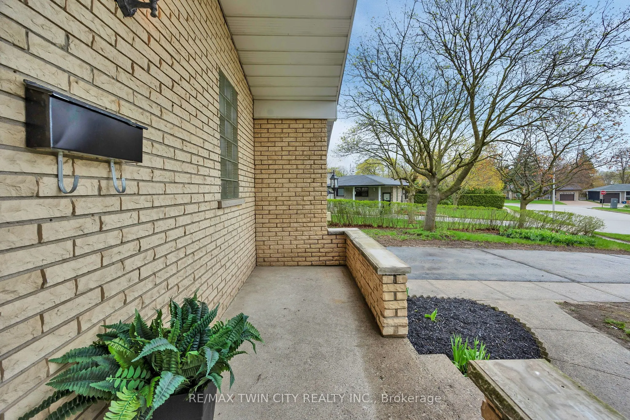 246 Hillcrest Road