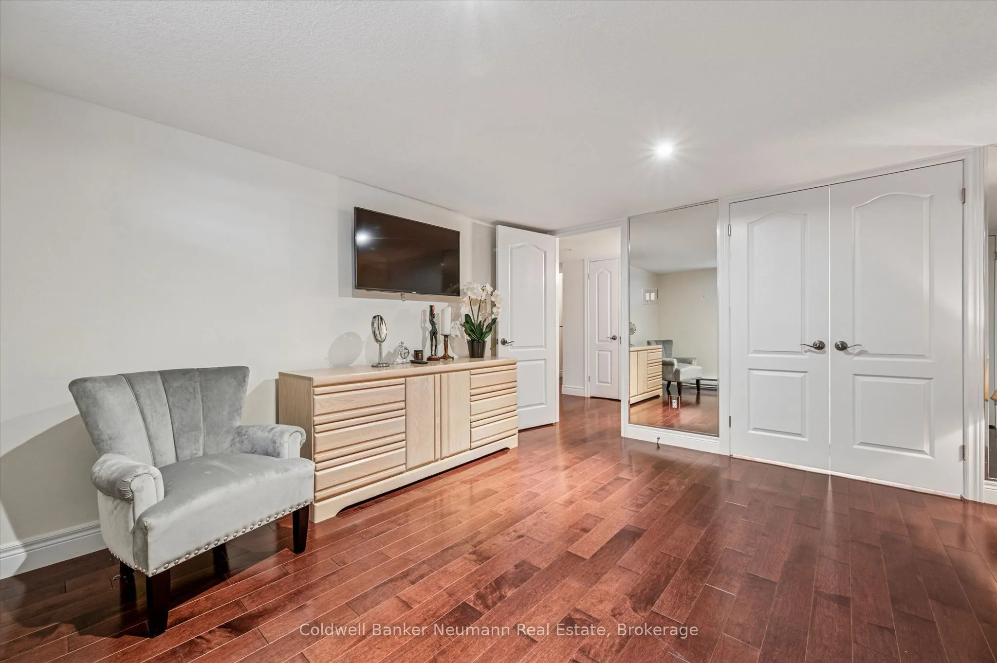 255 Summerfield Drive #20