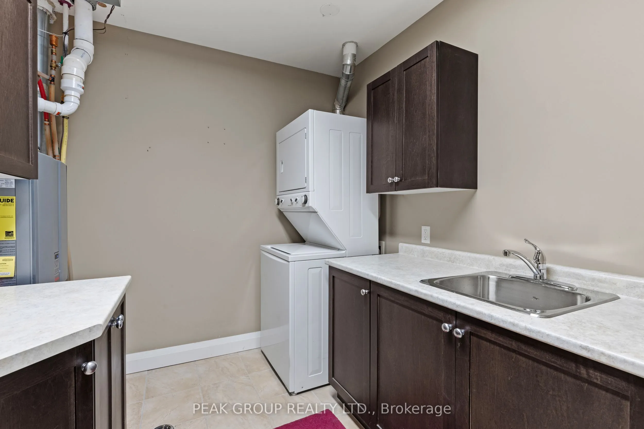 26 Wellington Street #106