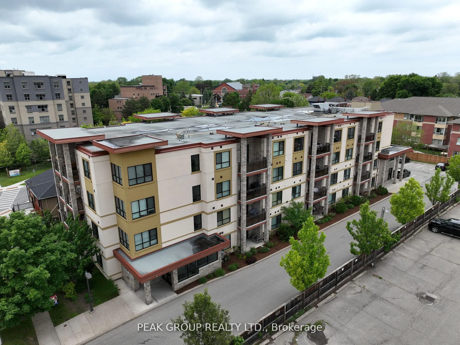 26 Wellington Street #106