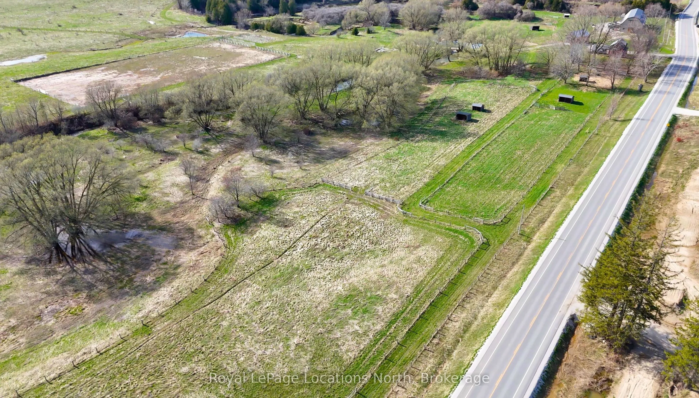 137662 Grey Rd 12 Road