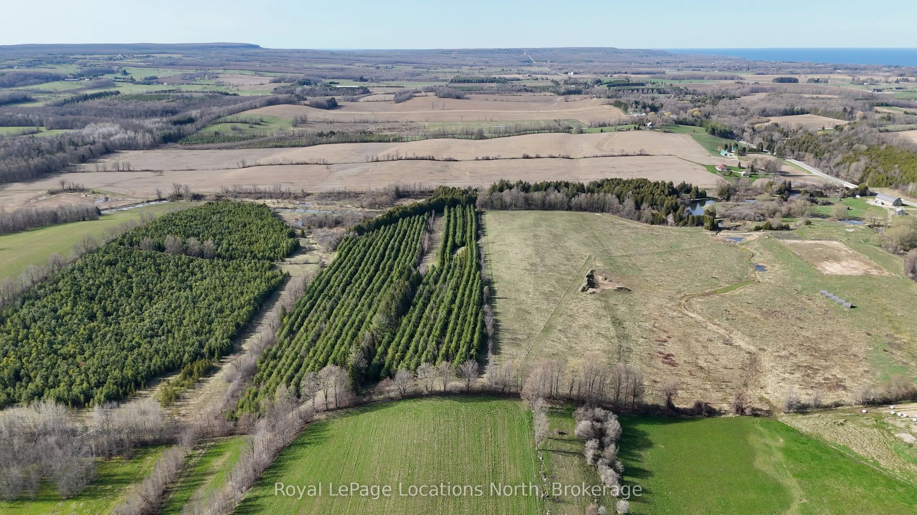 137662 Grey Rd 12 Road