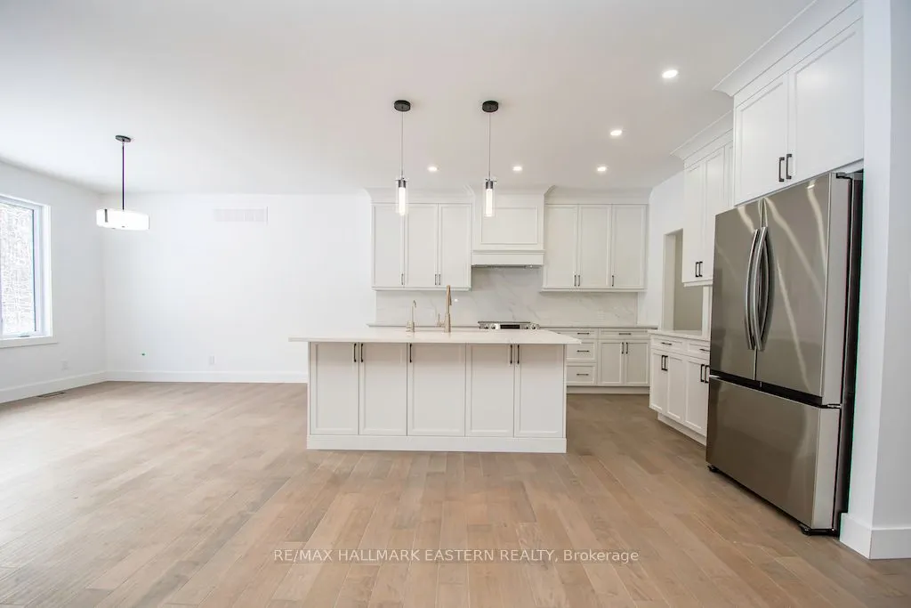 11 Maplewood Court