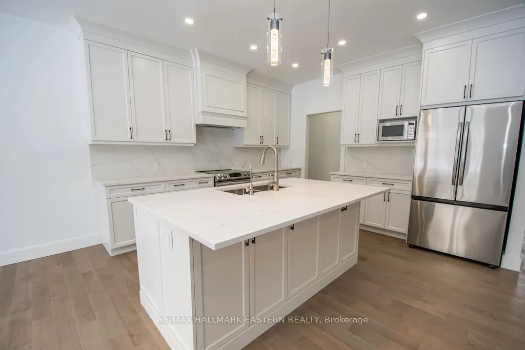 11 Maplewood Court