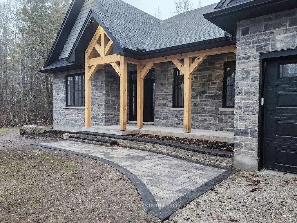 11 Maplewood Court