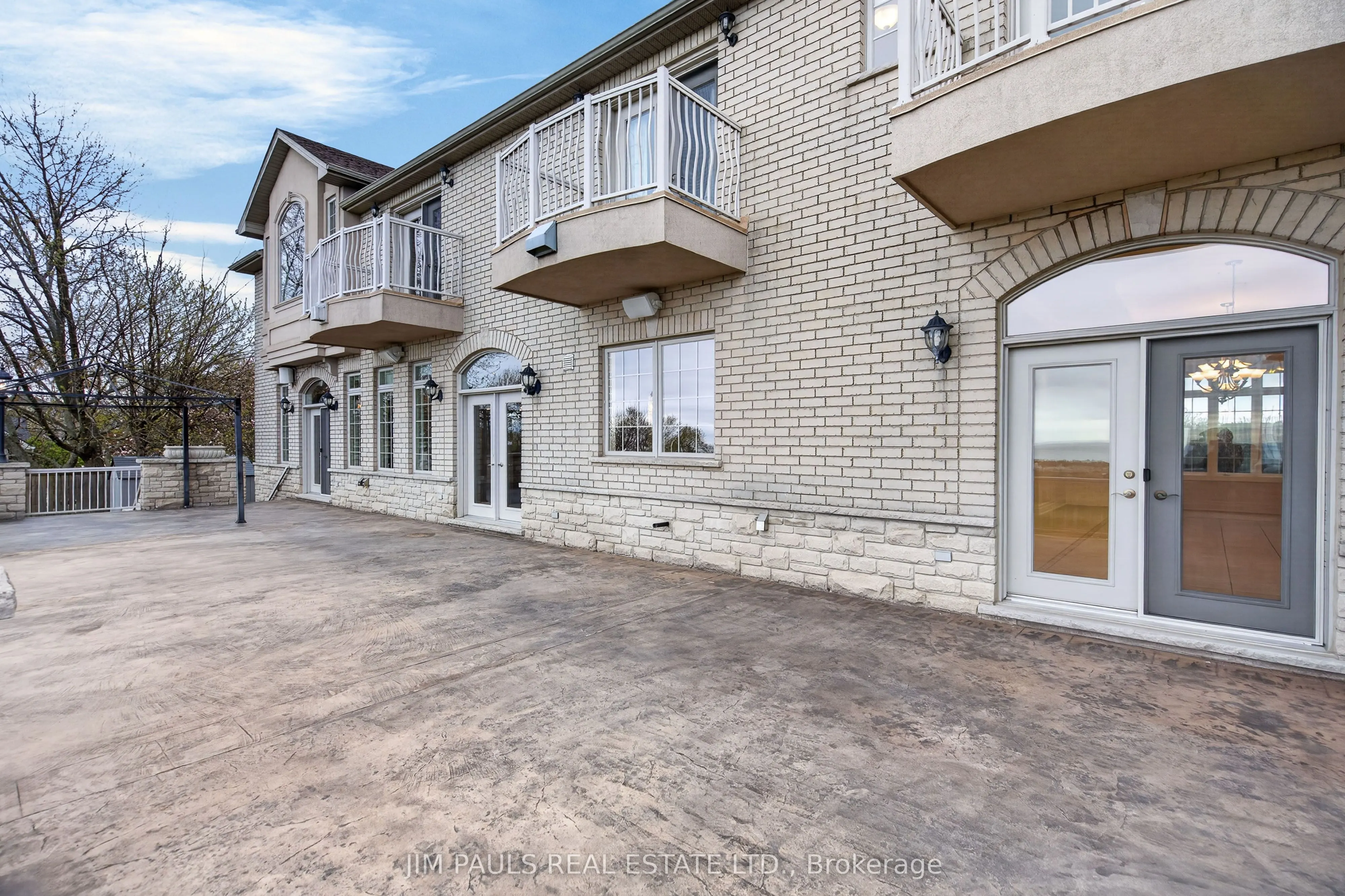 803 Ridge Road