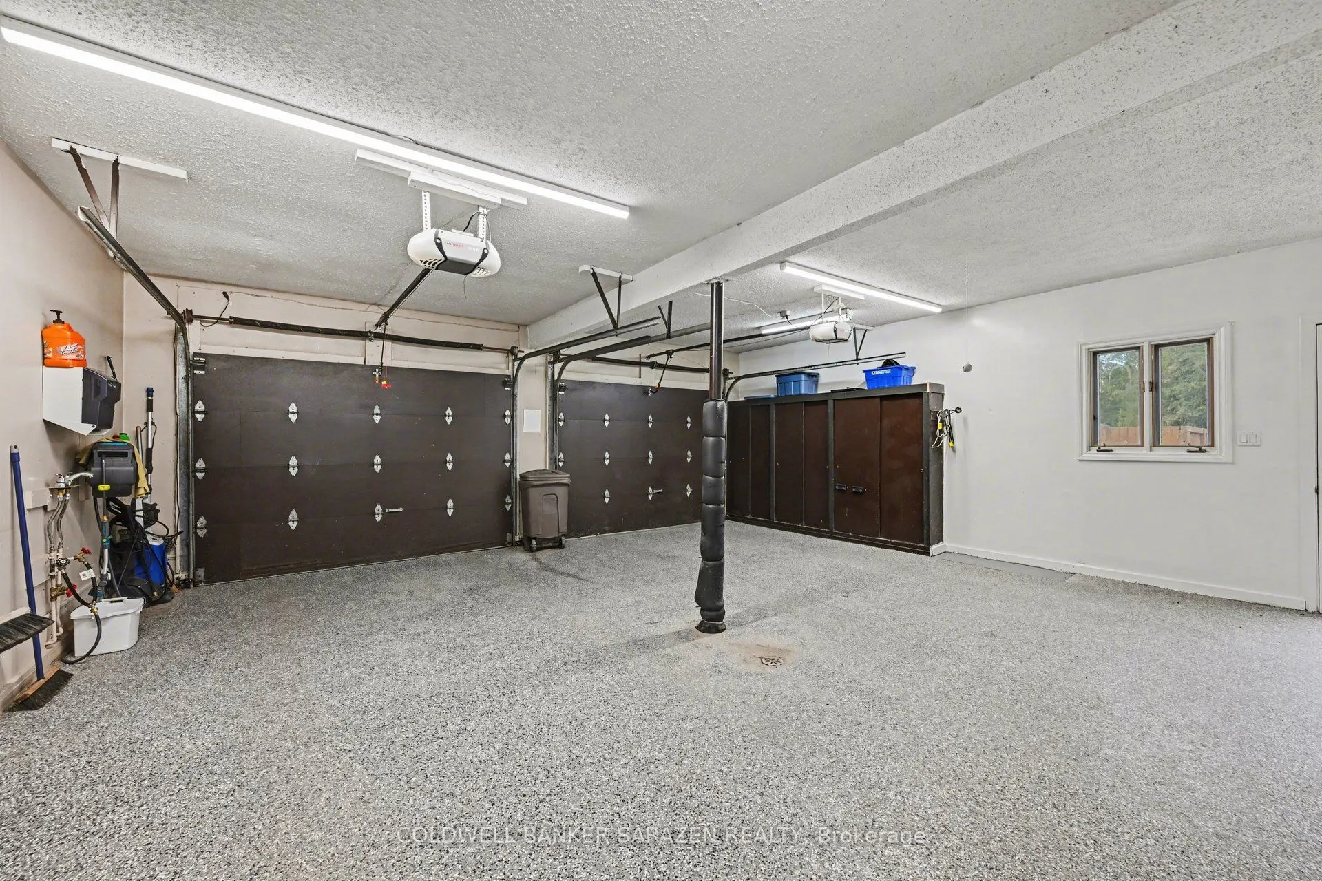 31 Daniel Street S