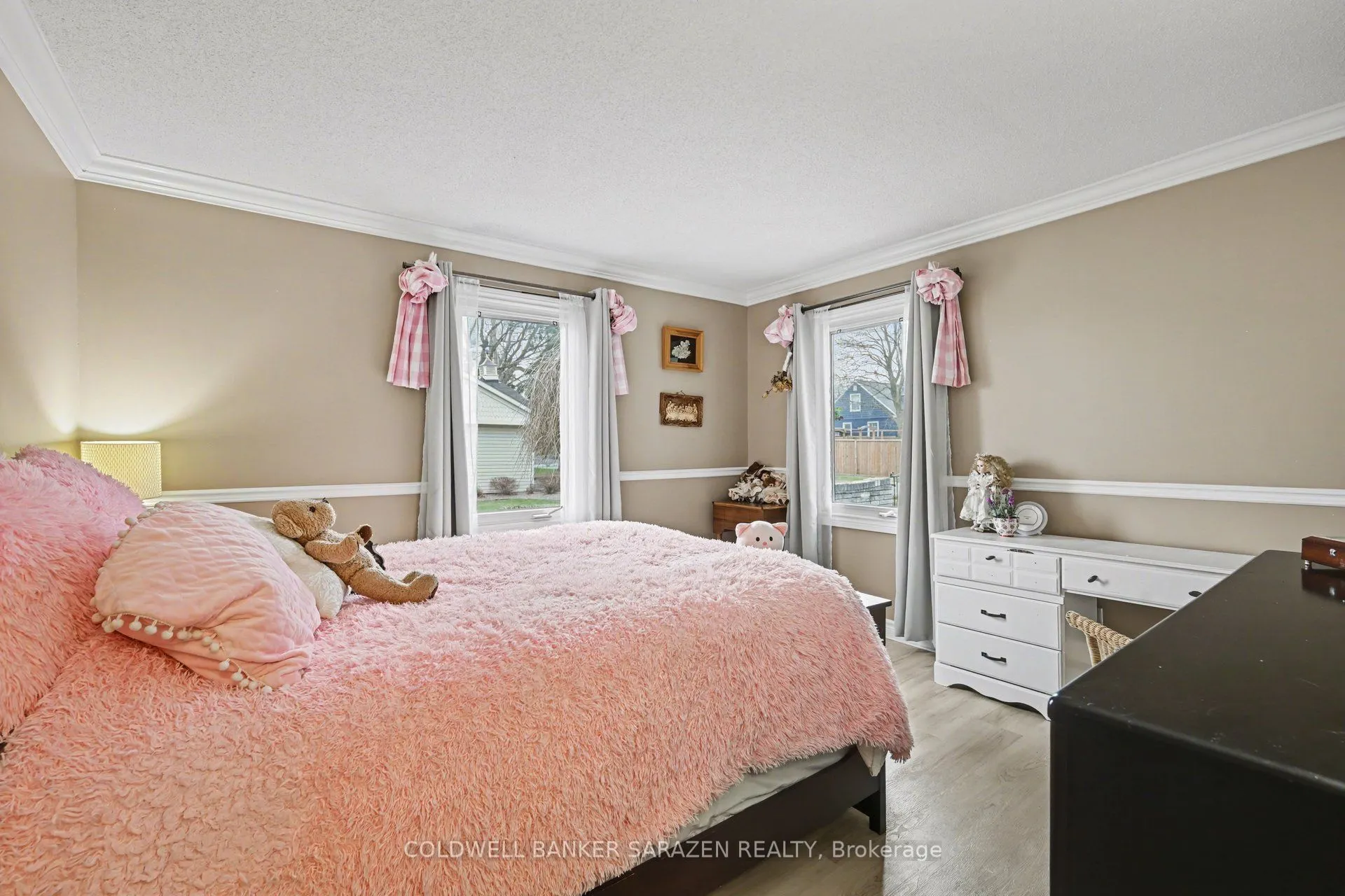 31 Daniel Street S