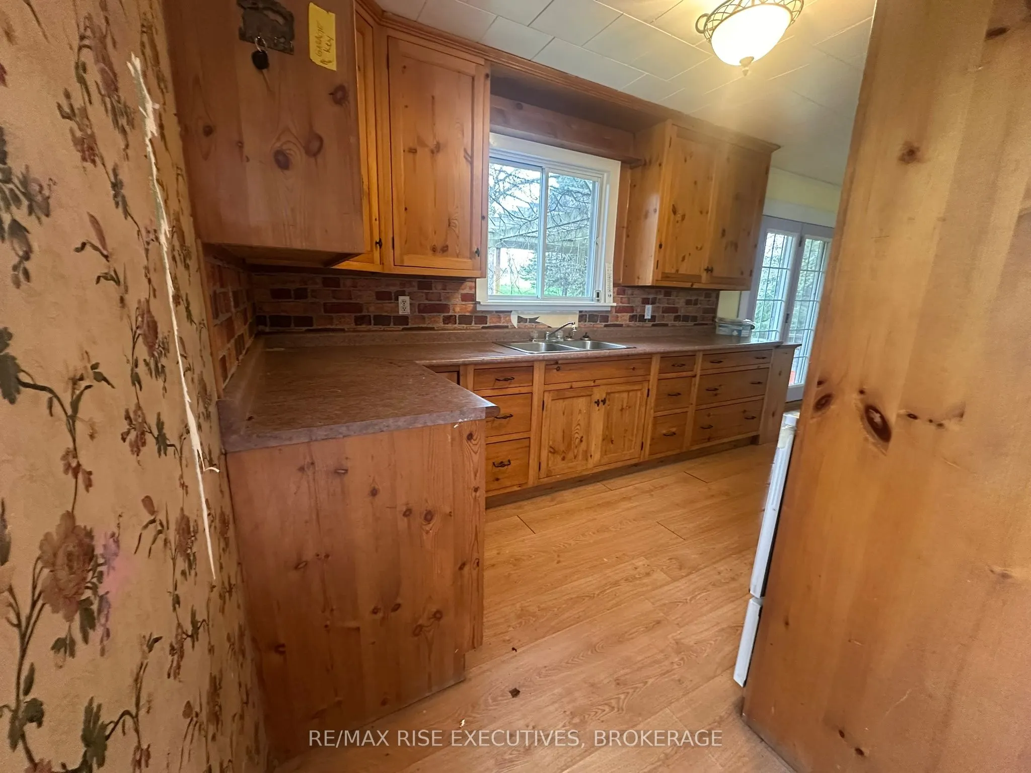 434 County Rd 9