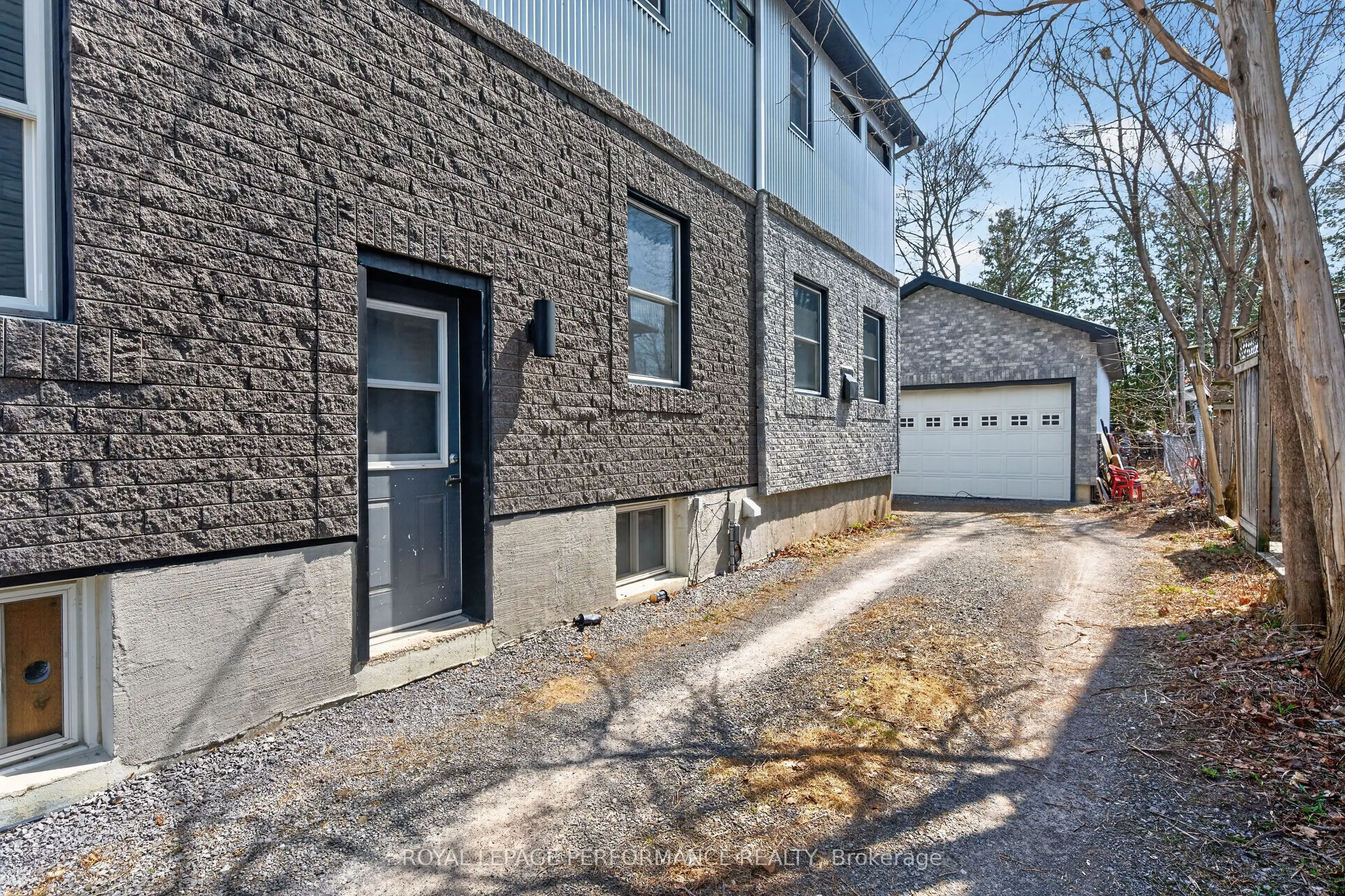 324 Duncairn Avenue